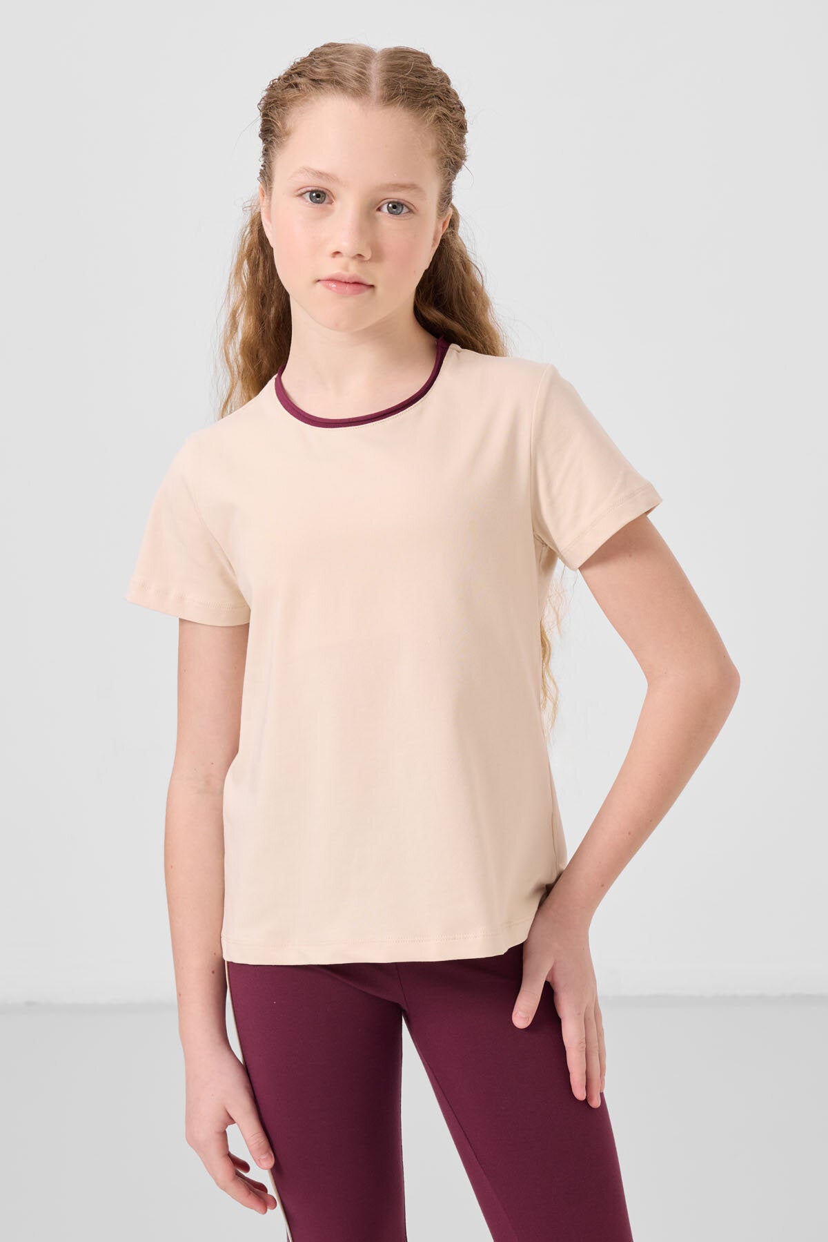 Image of Bej-Bordo Pamuklu O Yaka Standart Fit Basic İspanyol Paça Kız Çocuk Tayt Takım - 75192
