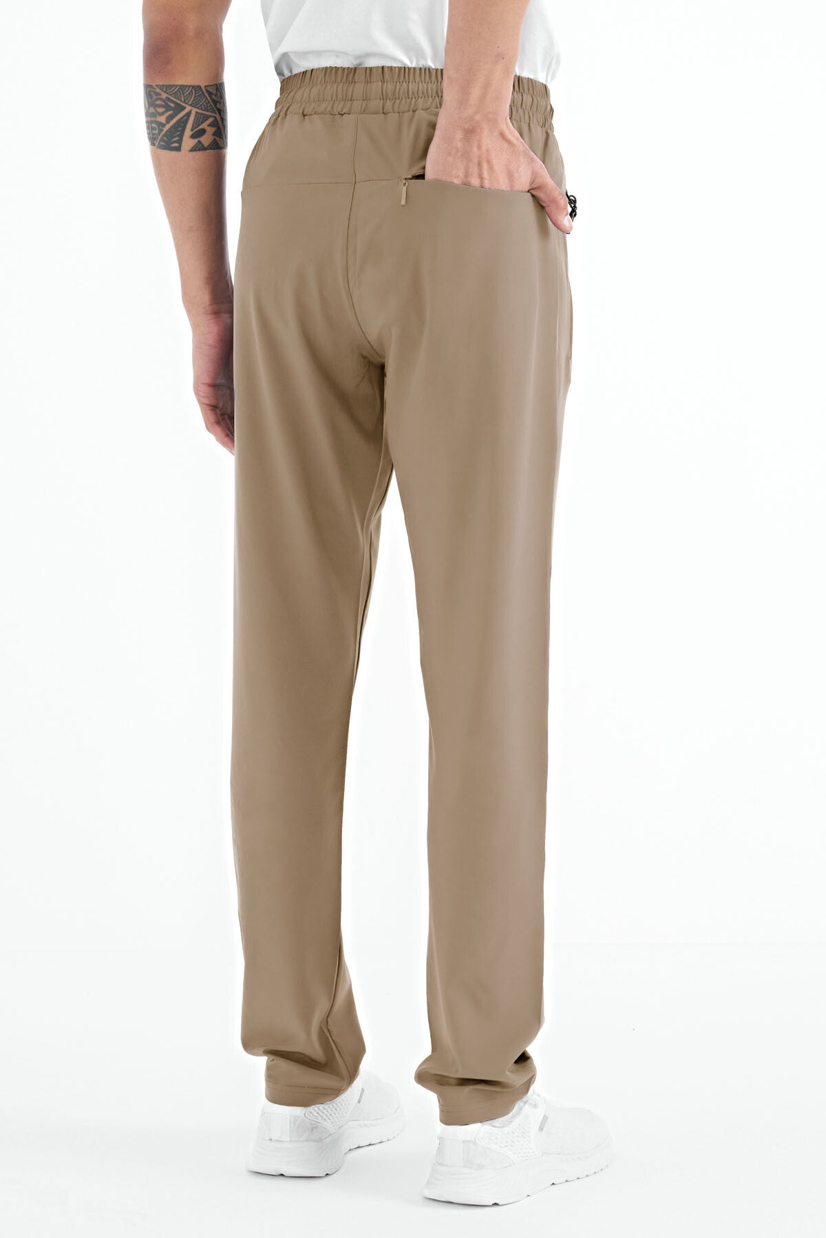 Image of Pantaloni de trening bej pentru bărbați, cu fermoar, trei buzunare, croială standard, model clasic - 84768