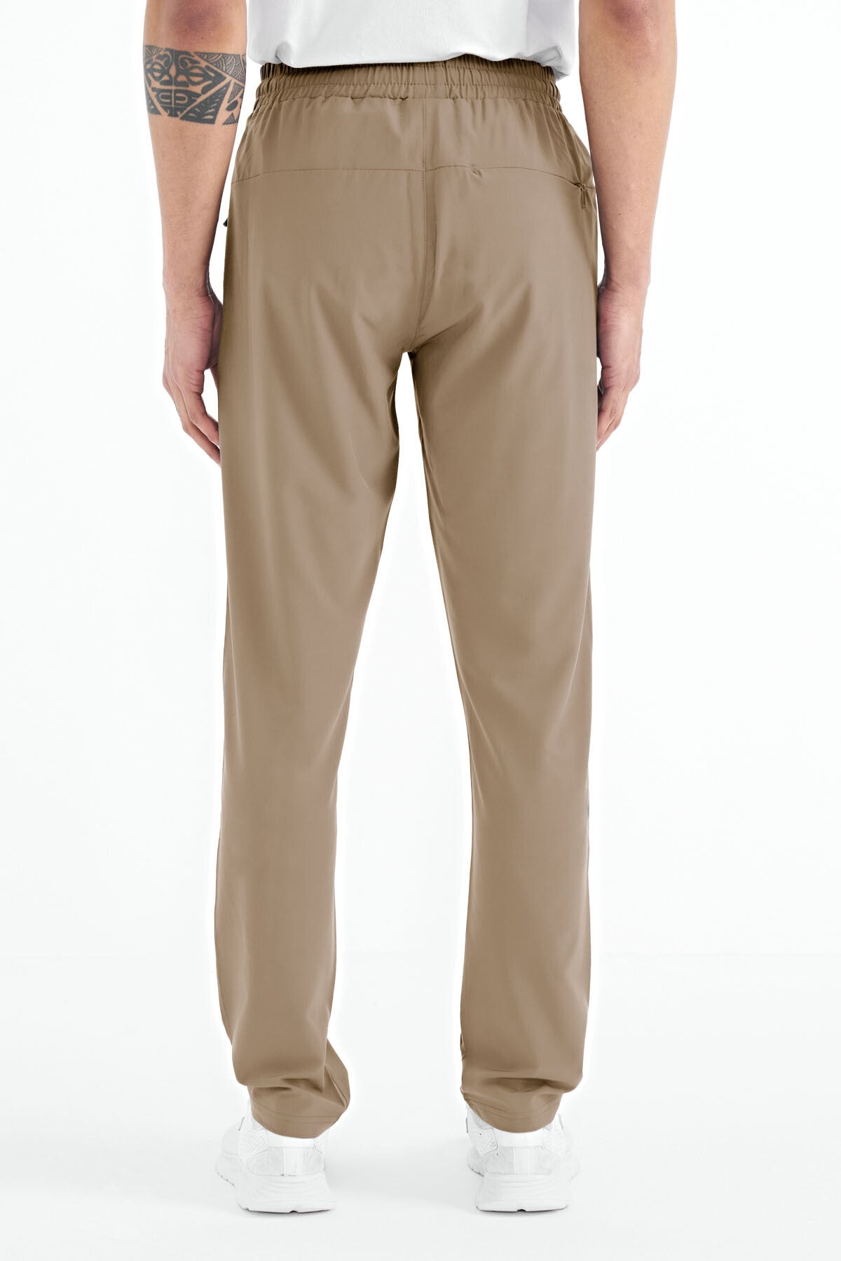 Image of Pantaloni de trening bej pentru bărbați, cu fermoar, trei buzunare, croială standard, model clasic - 84768