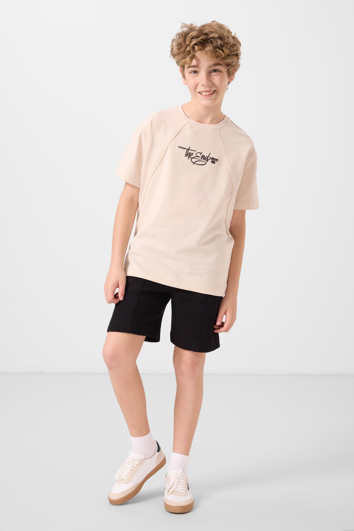 Image of Bej Pamuklu Yumuşak Dokulu Oversize Baskılı Erkek Çocuk T-Shirt - 11285