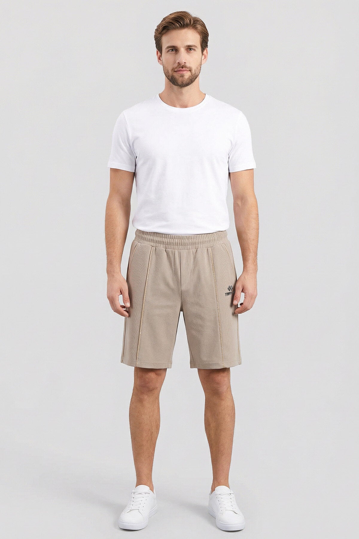 Image of Bej Oversize Fit Basic Ön Dikiş Detaylı Erkek Şort - 81283