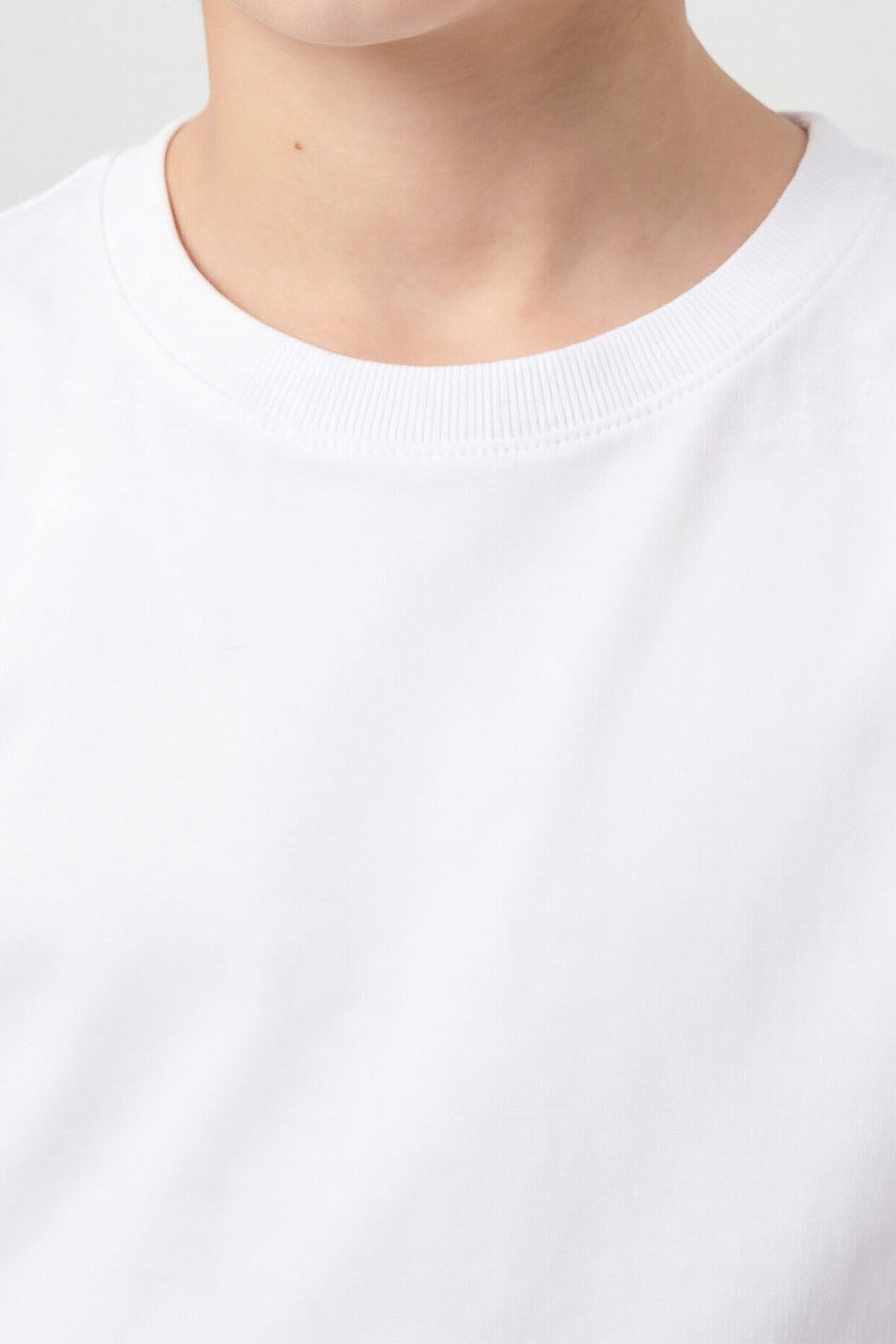 Image of Beyaz O Yaka Standart Fit Basic Unisex Çocuk T-Shirt - 11328