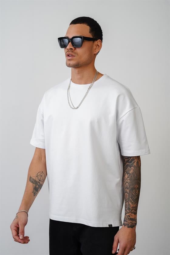Image of Tricou simplu supradimensionat cu guler rotund