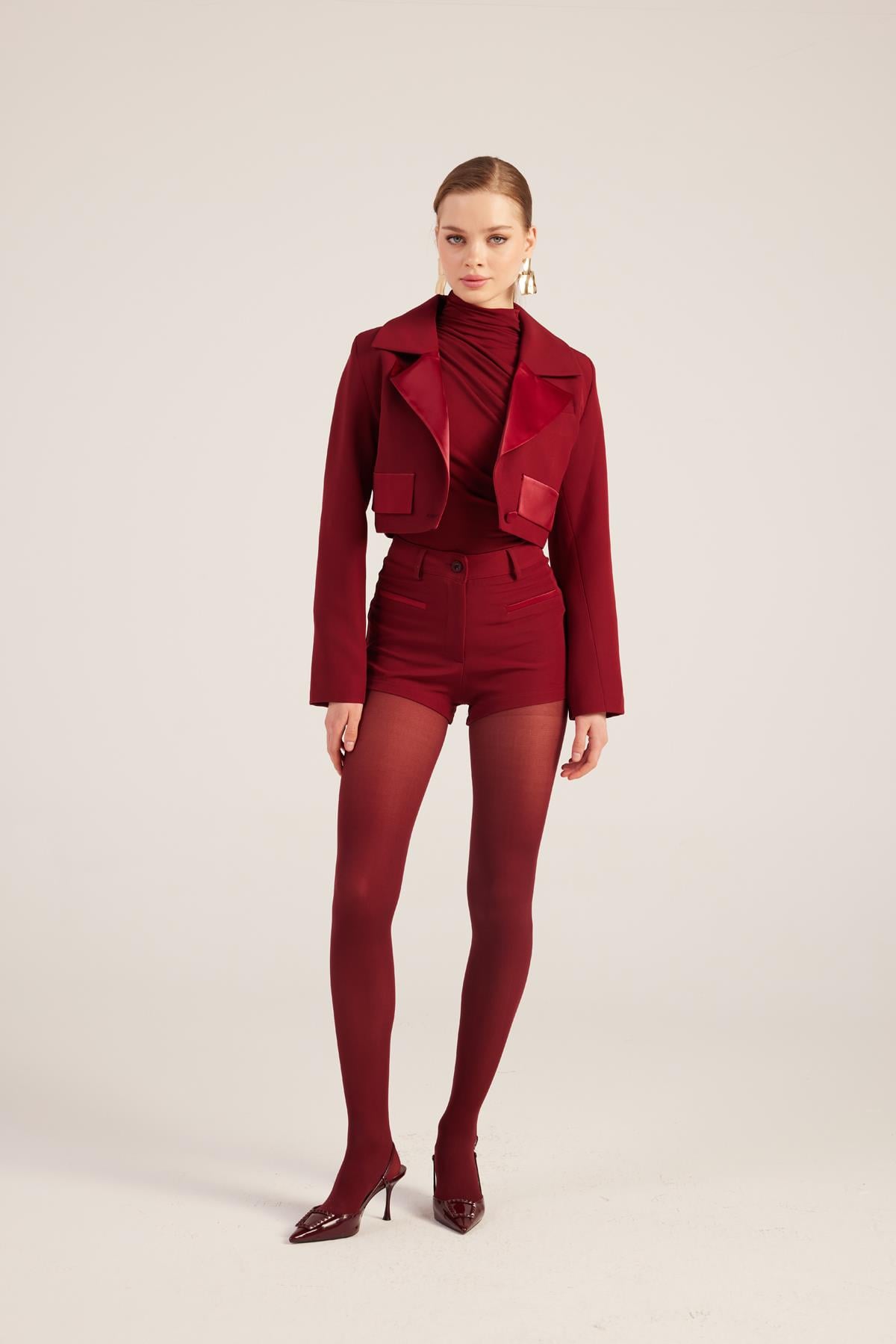 Image of Yüksek Bel Fermuarlı Mini Bailey Şort Bordo