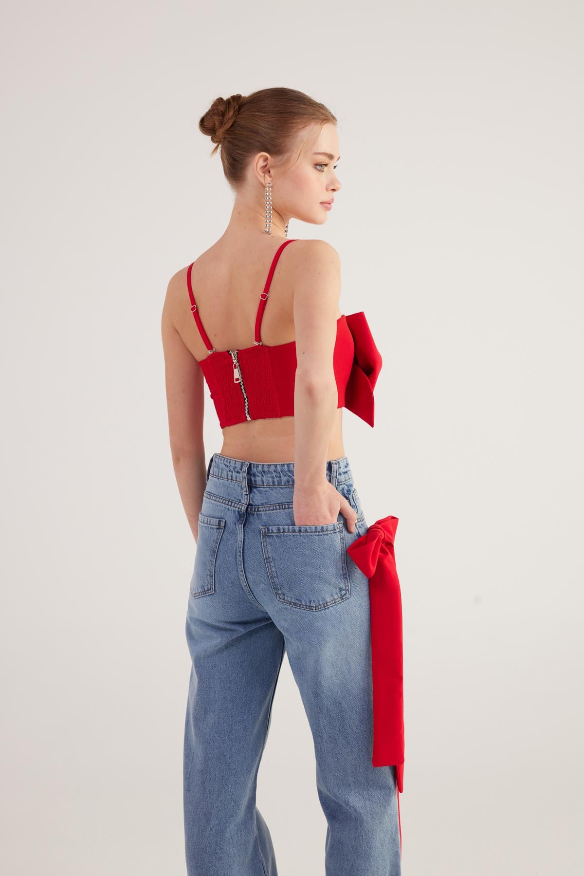 Image of Kurdele Görünümlü Crop Jazmin Bluz Kırmızı