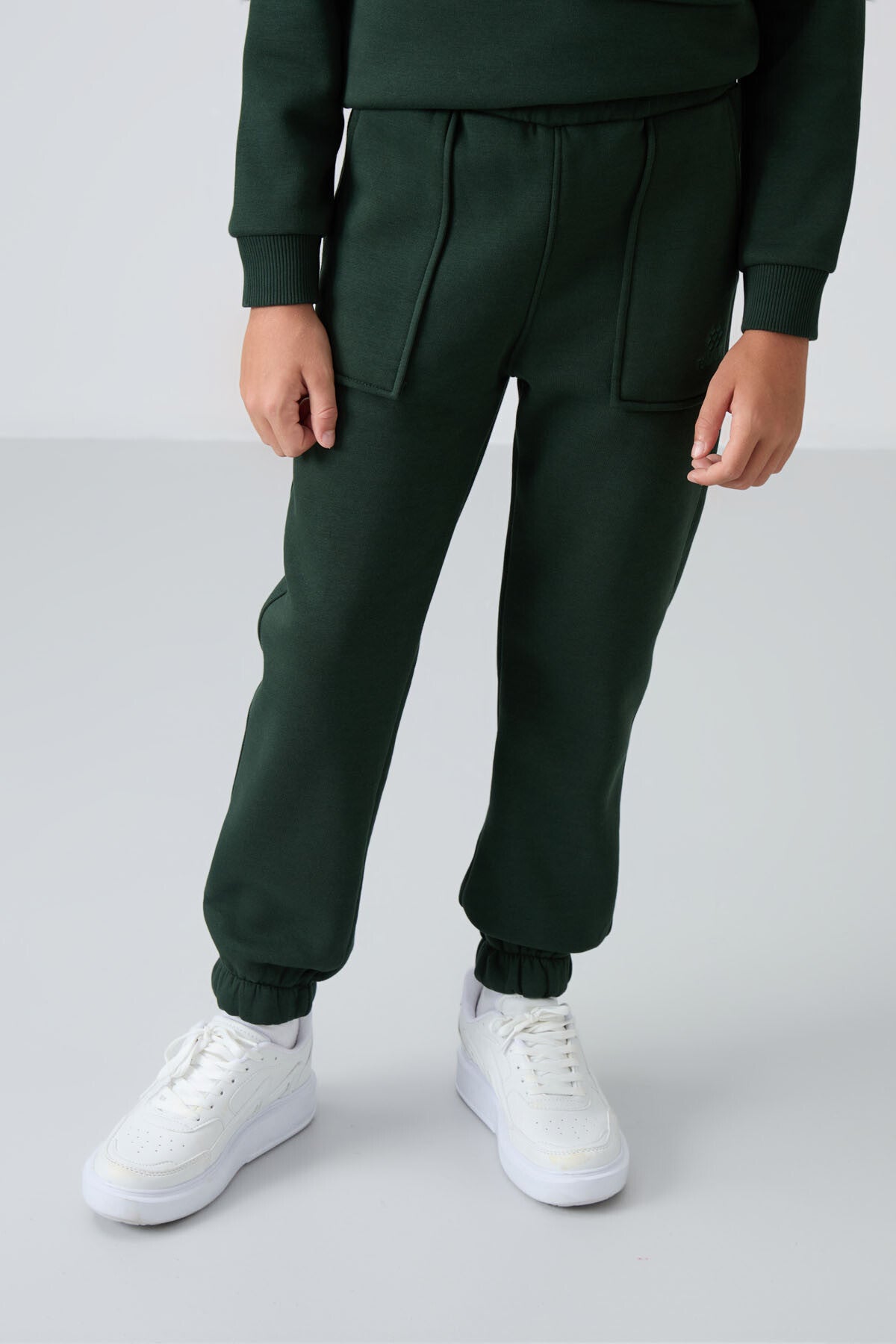 Image of Çam Yeşil Pamuklu Kalın İçi Tüylü Standart Fit Baskılı Erkek Çocuk Eşofman Takım - 11257