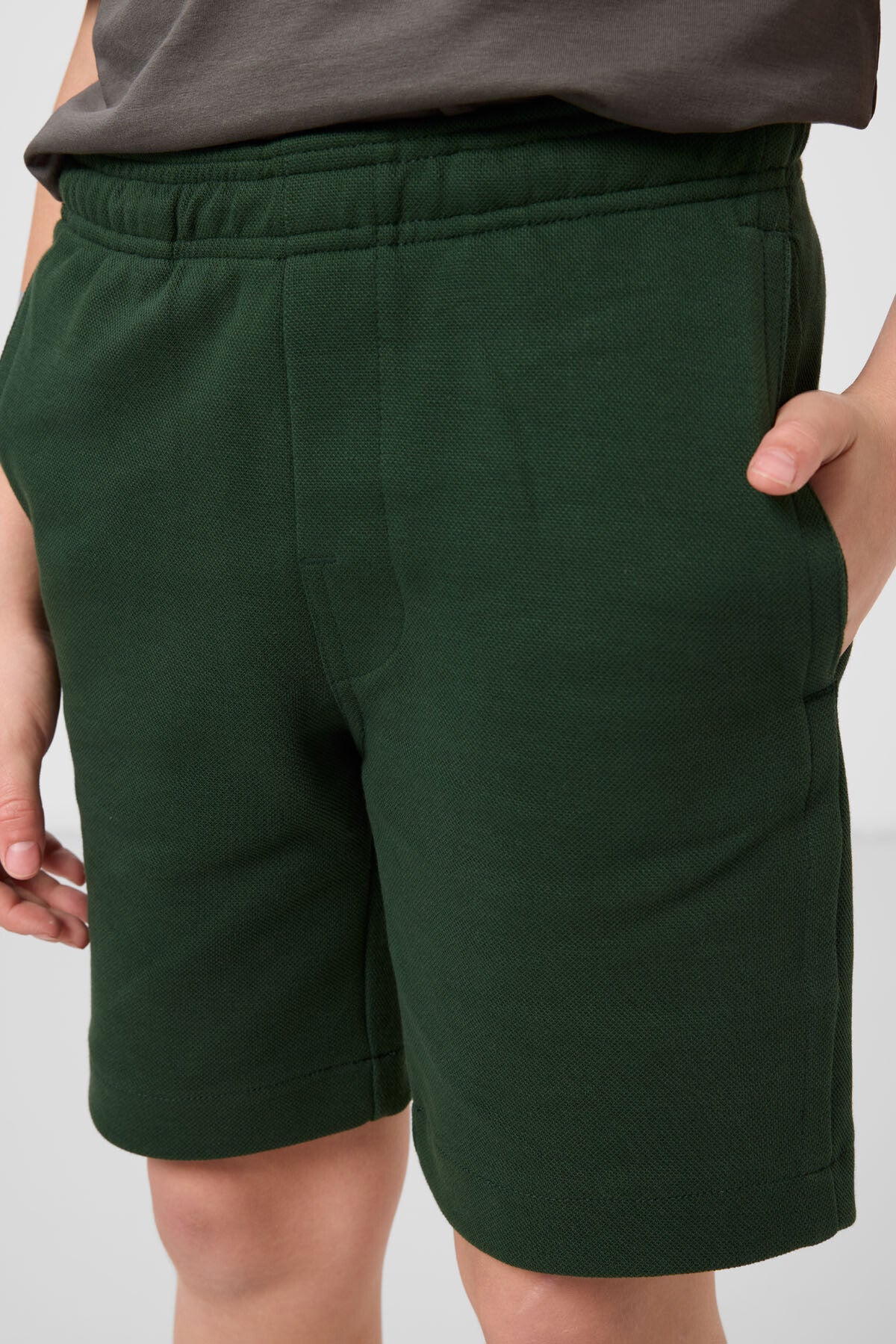 Image of Çam Yeşili Pamuklu Yumuşak Dokulu Standart Fit Basic Erkek Çocuk Şort - 11293
