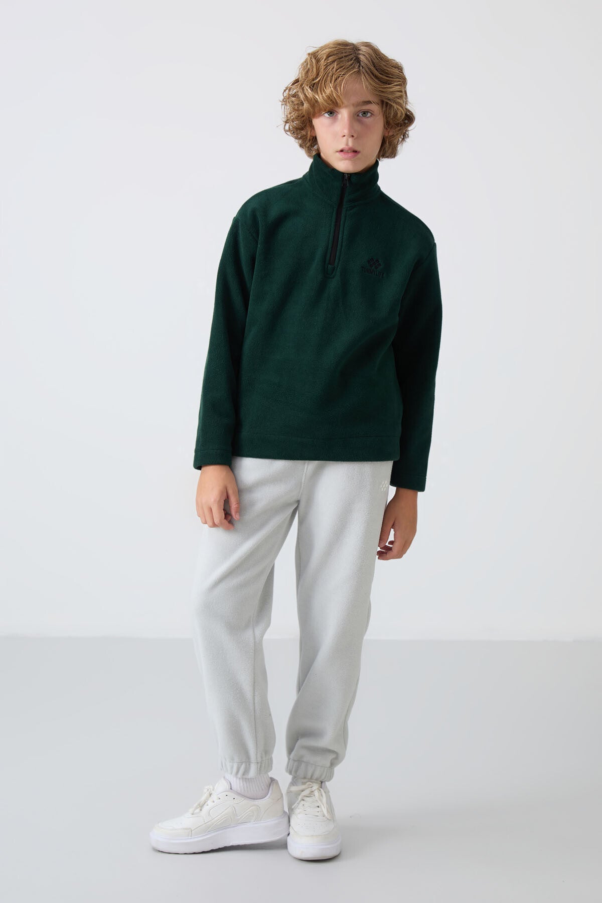 Image of Çam Yeşil Kalın Yumuşak Dokulu Standart Fit Nakışlı Polar Erkek Çocuk Sweatshirt - 11221