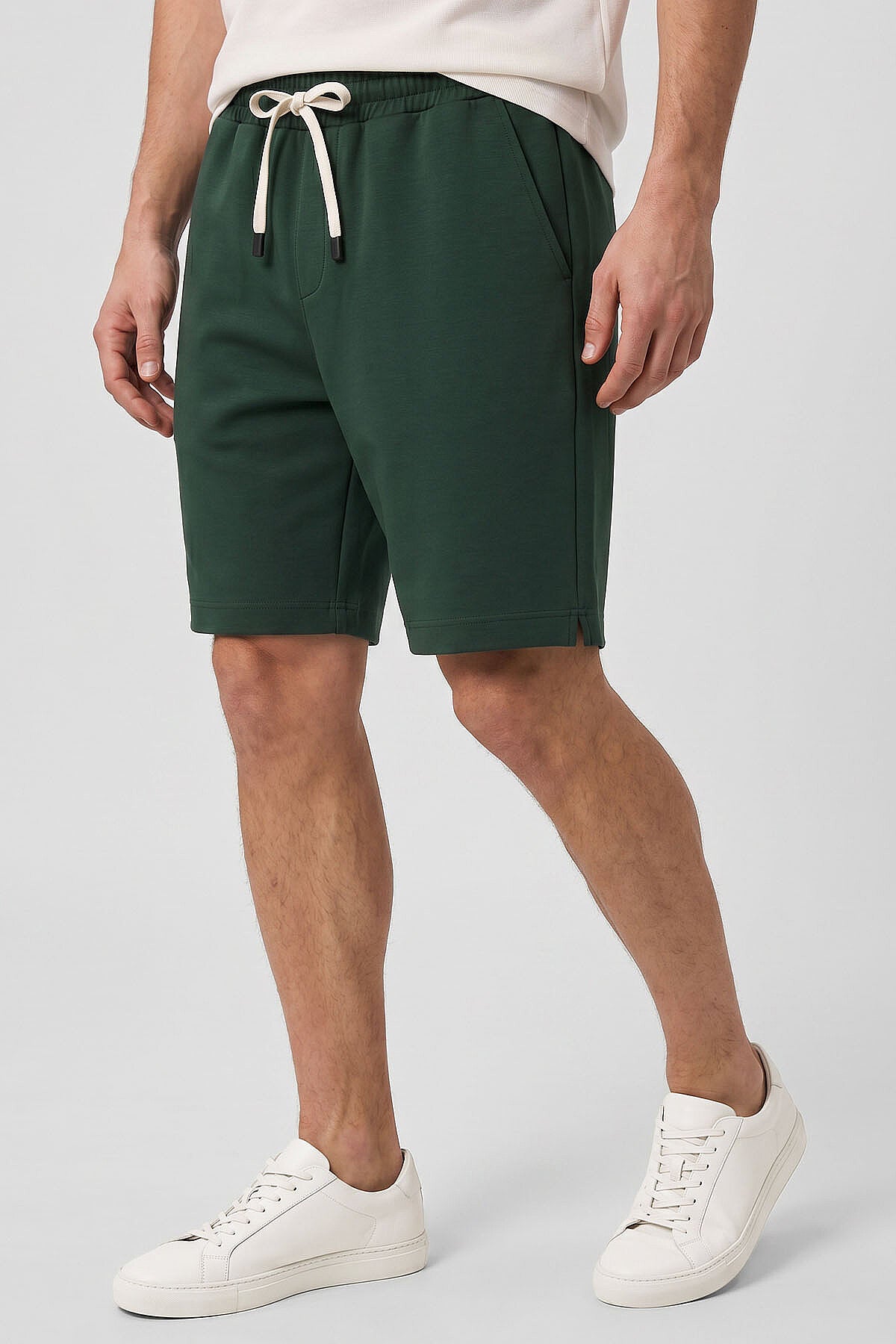 Image of Çam Yeşil Standart Fit Basic Arka Cepli Erkek Şort - 81314