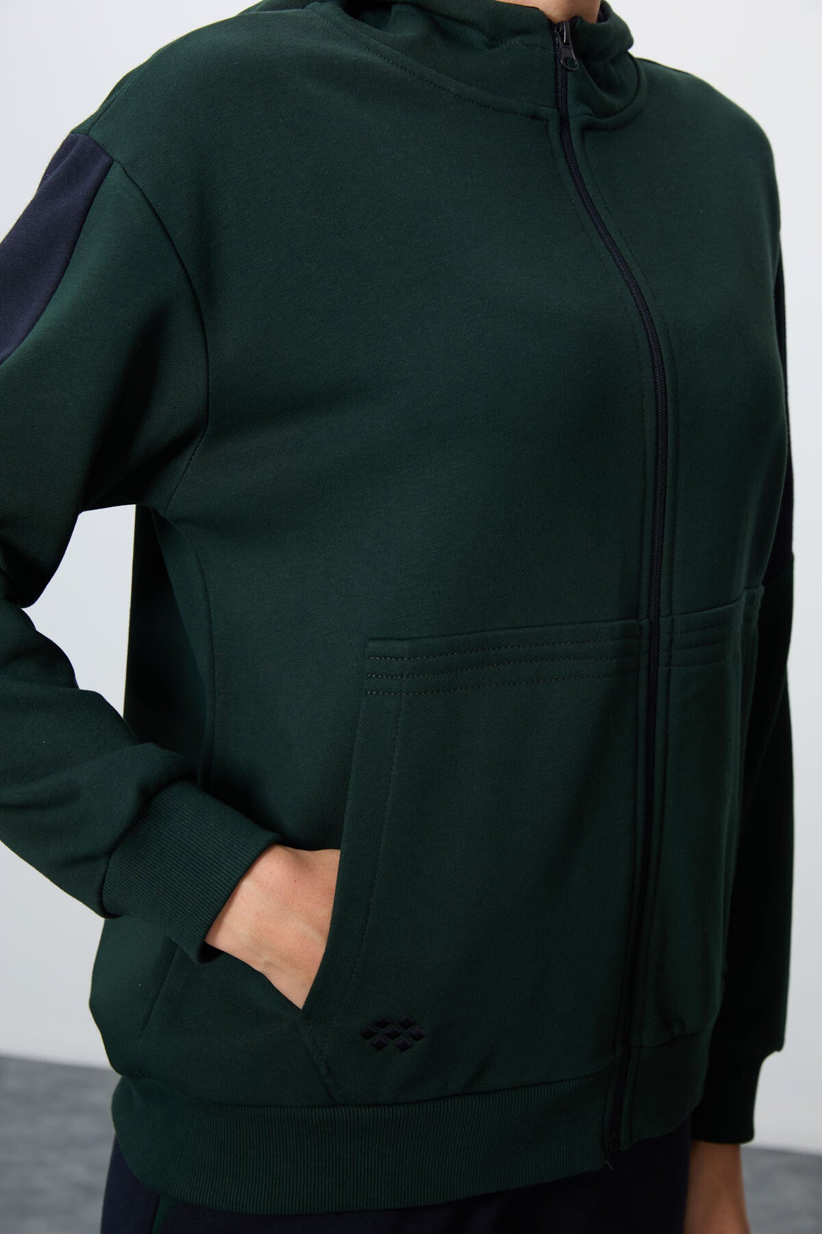 Image of Çam Yeşili-Lacivert Pamuklu Kalın Kapüşonlu Oversize Fit Kadın Eşofman Takım - 95343