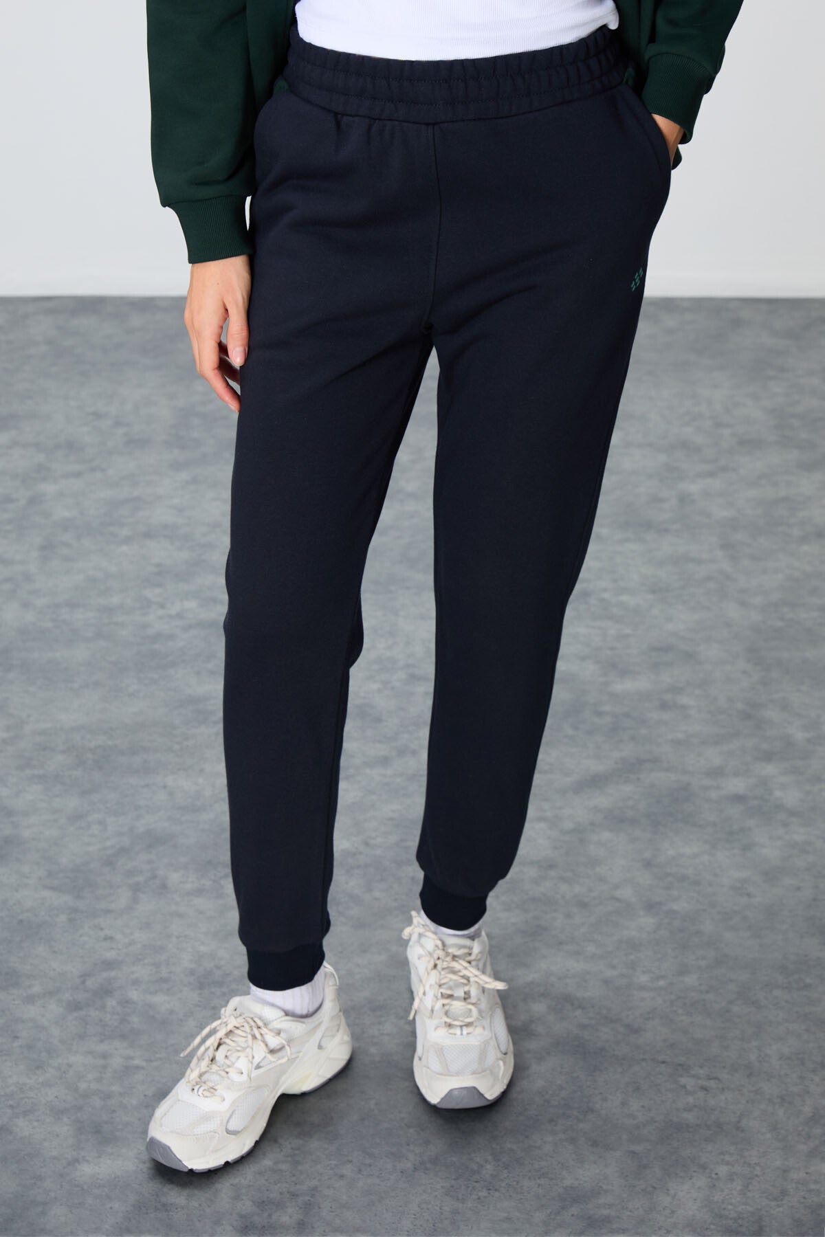 Image of Çam Yeşili-Lacivert Pamuklu Kalın Kapüşonlu Oversize Fit Kadın Eşofman Takım - 95343