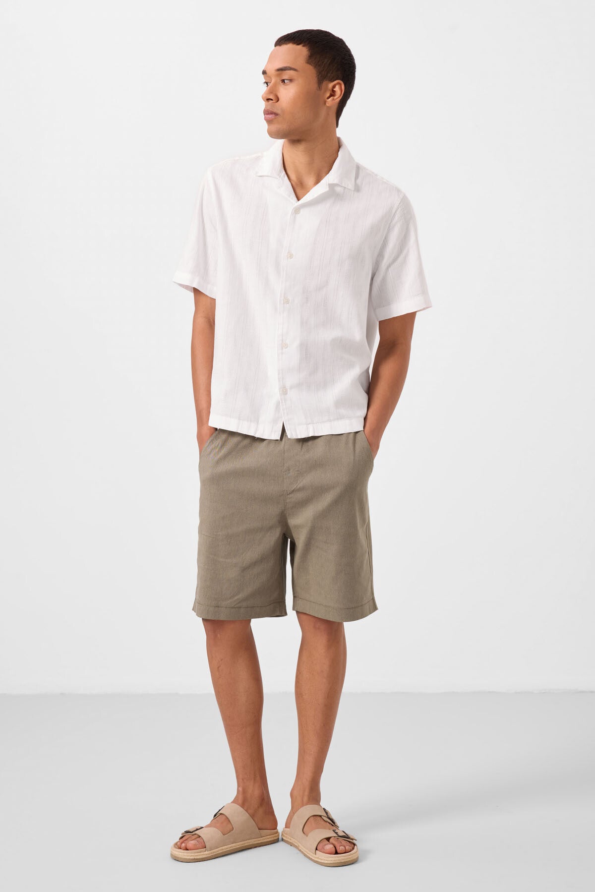 Image of Camel Standart Fit Dokuma Hafif Esnek Chino Erkek Şort - 81293