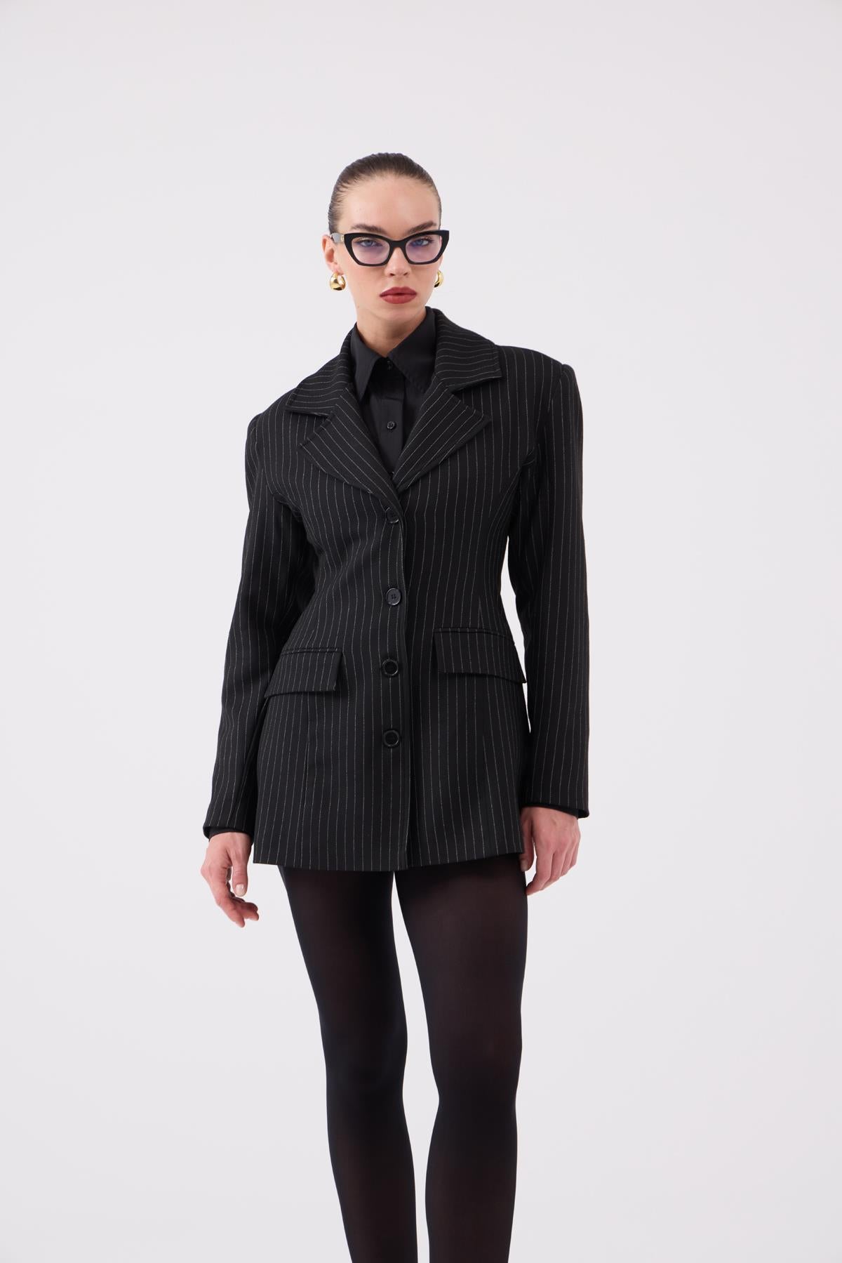 Image of Belden Oturmalı Çizgili Fit Kesim Karen Blazer Ceket Siyah