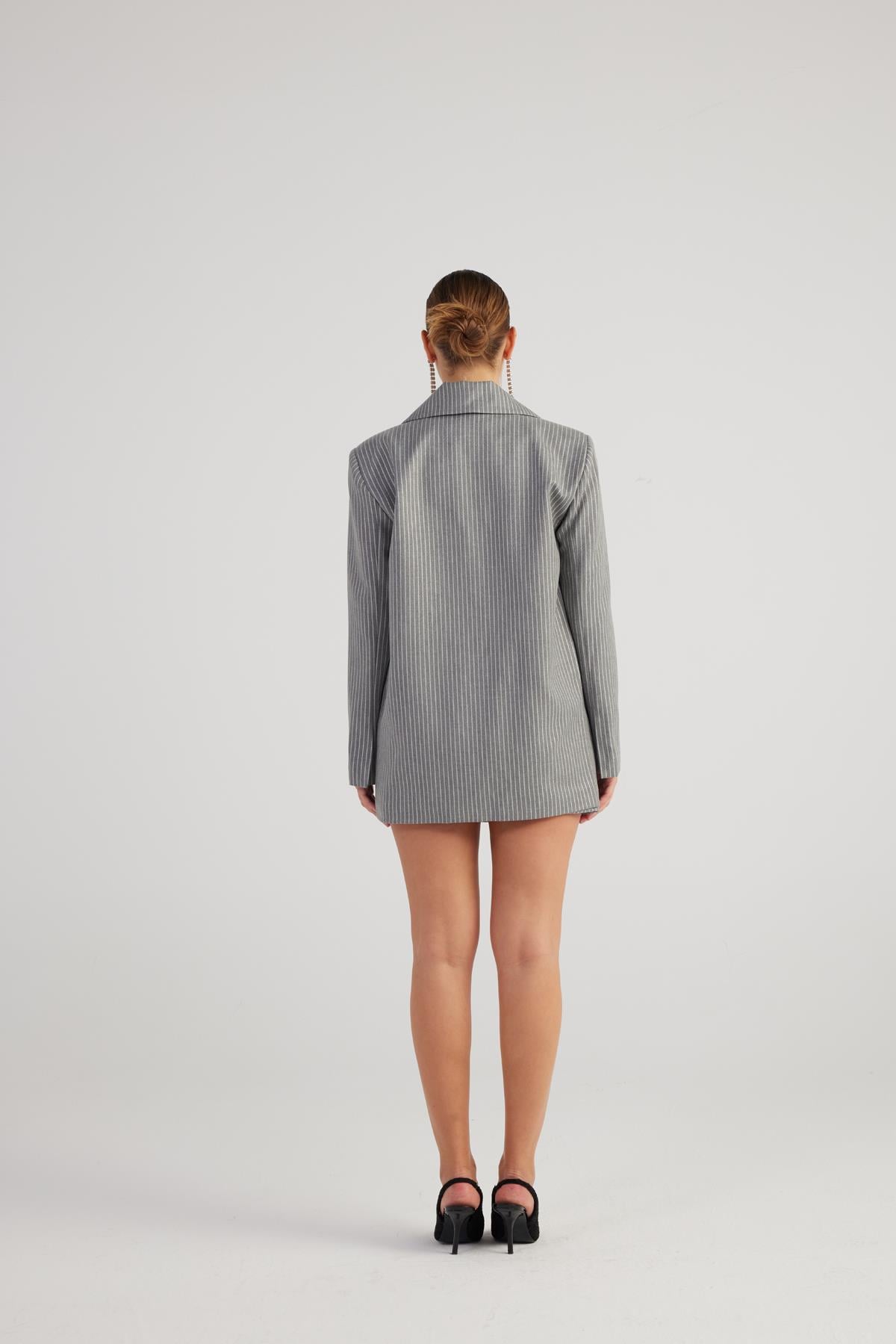 Image of Oversize Kesim Simli Çizgili Eden Blazer Ceket Gri