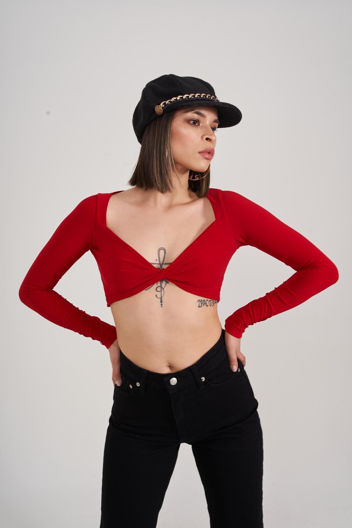 Image of Crop Model Uzun Kol Walery Bluz Kırmızı