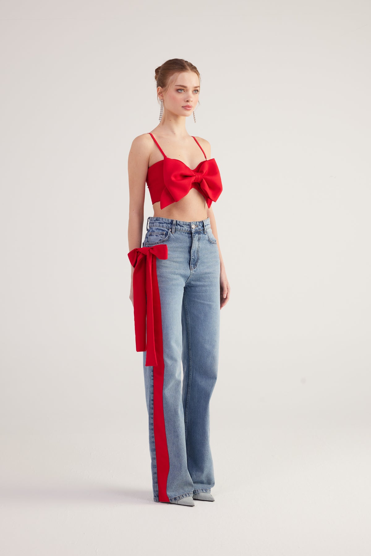 Image of Yüksek Bel Kurdele Detaylı Wide Leg Kyla Jean Pantolon Mavi