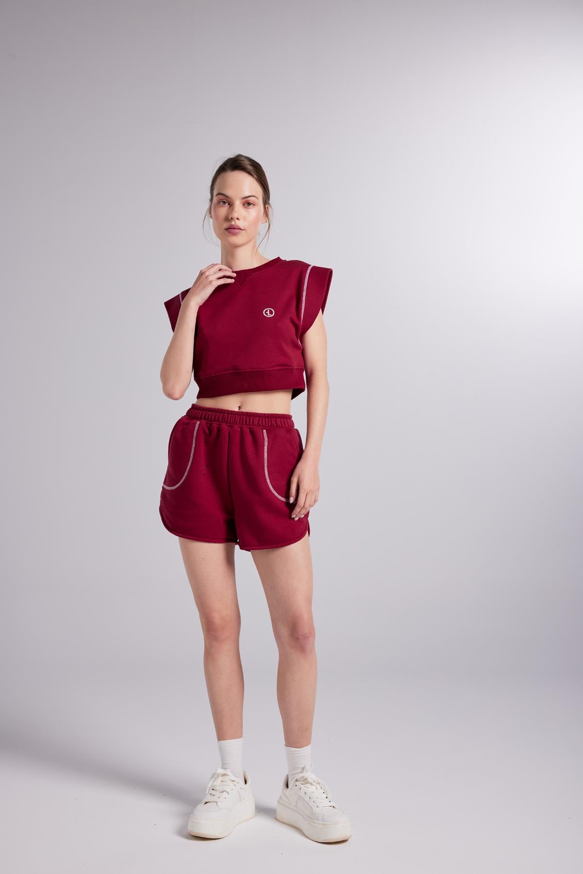 Image of Beli Lastikli Kontrast Dikişli Mini Rhode Şort Bordo