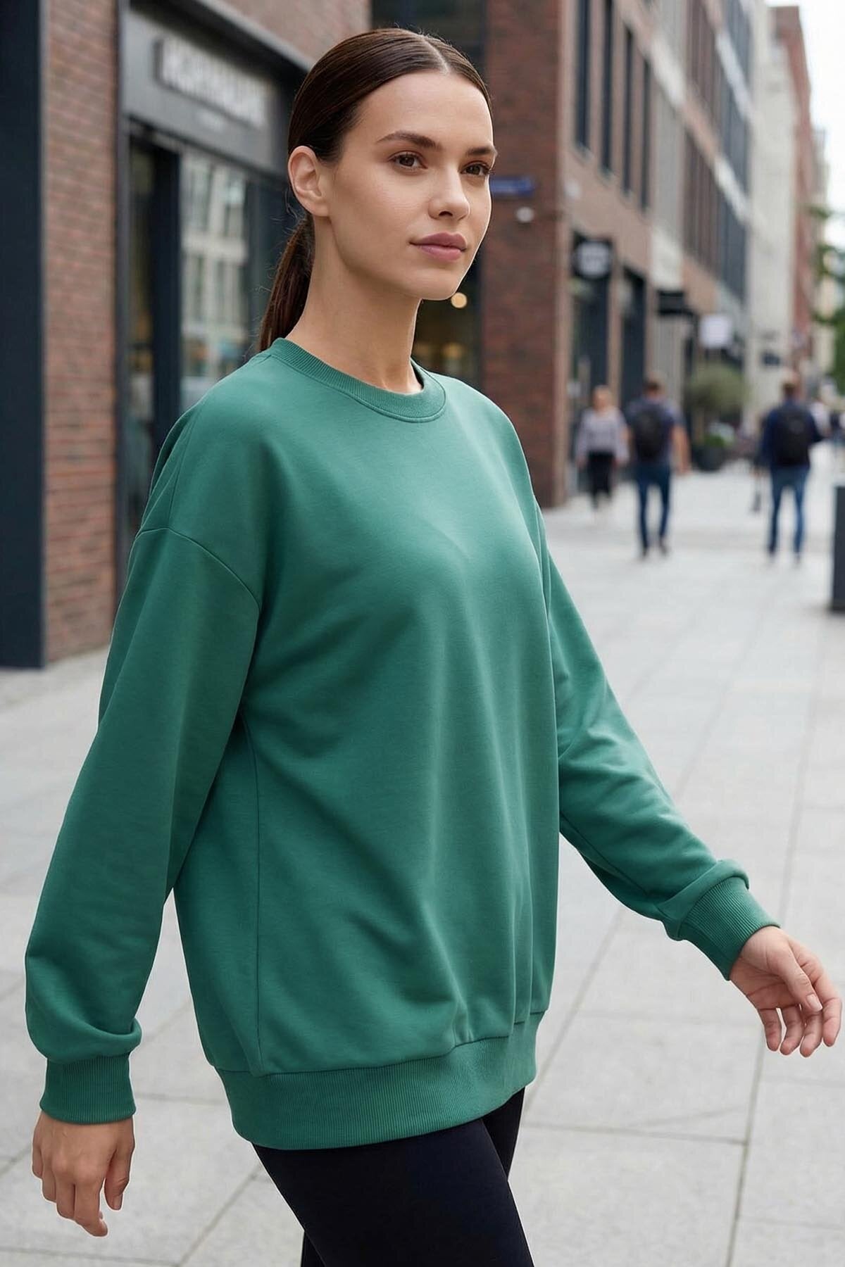 Image of Deniz Yeşili Basic O Yaka Oversize Kadın Sweatshirt - 97053