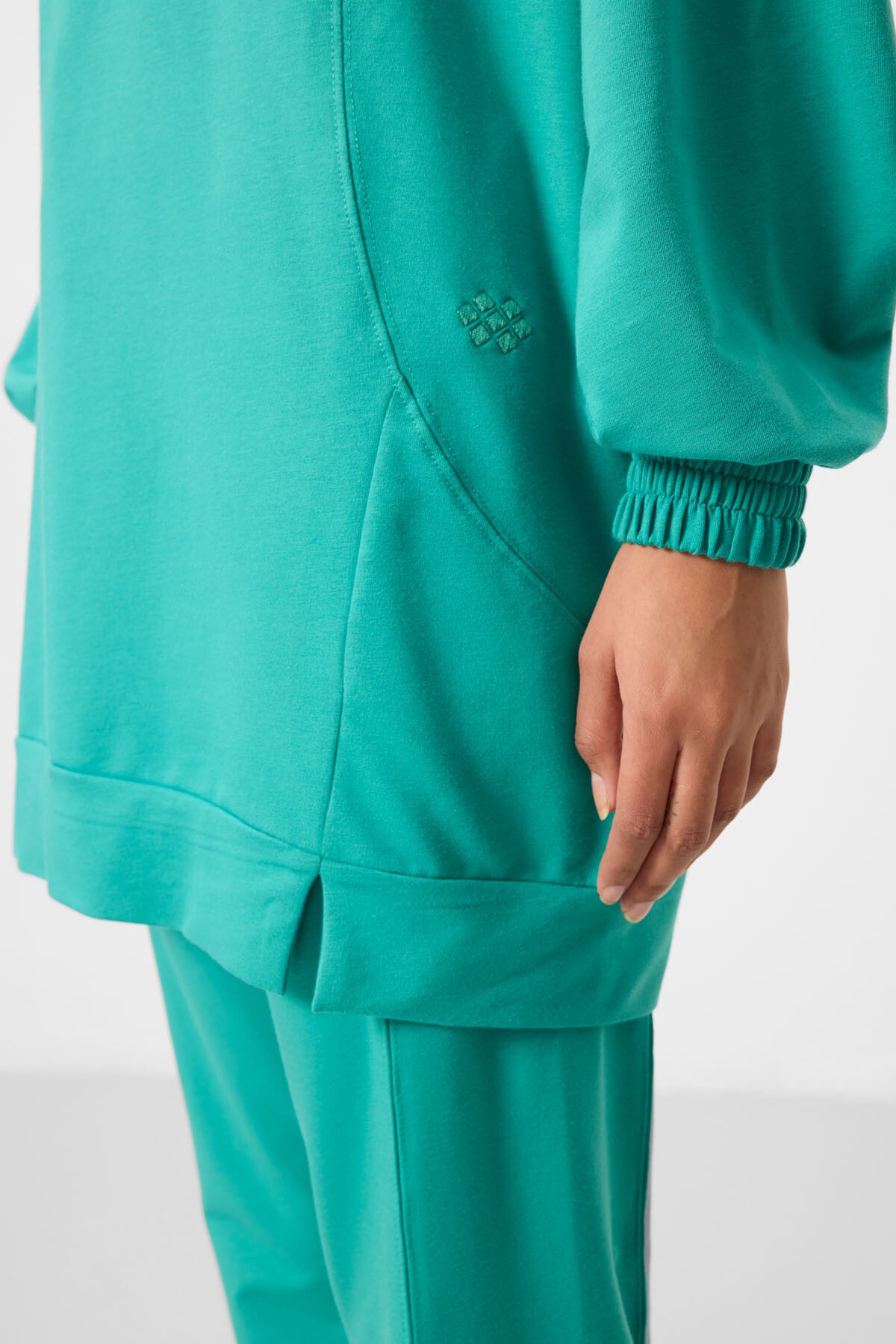 Image of Sea Green Crew Neck Basic Oversize Women's Tracksuit Tunic Set - 95347