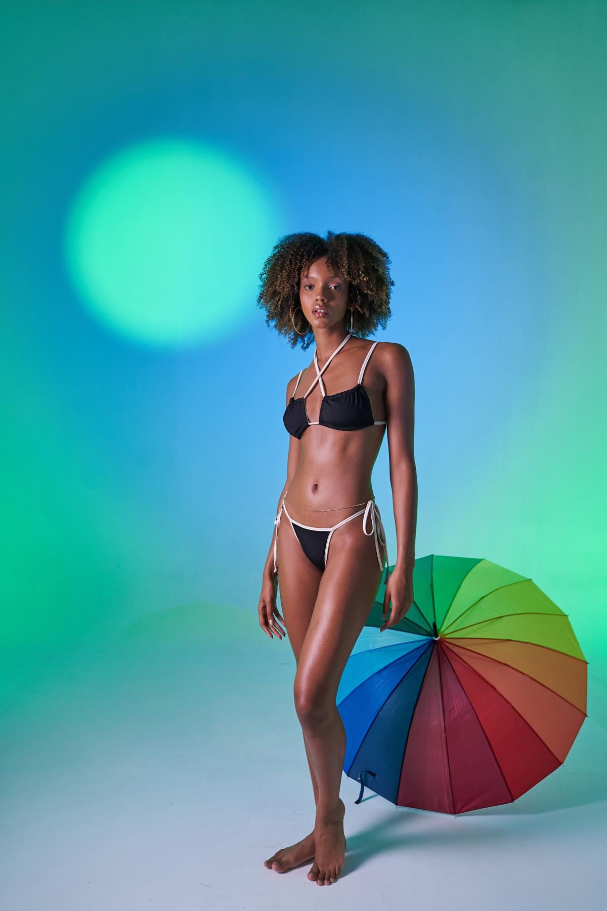 Image of Kontrast Biyeli Yüksek Bel Emma Bikini Altı Siyah