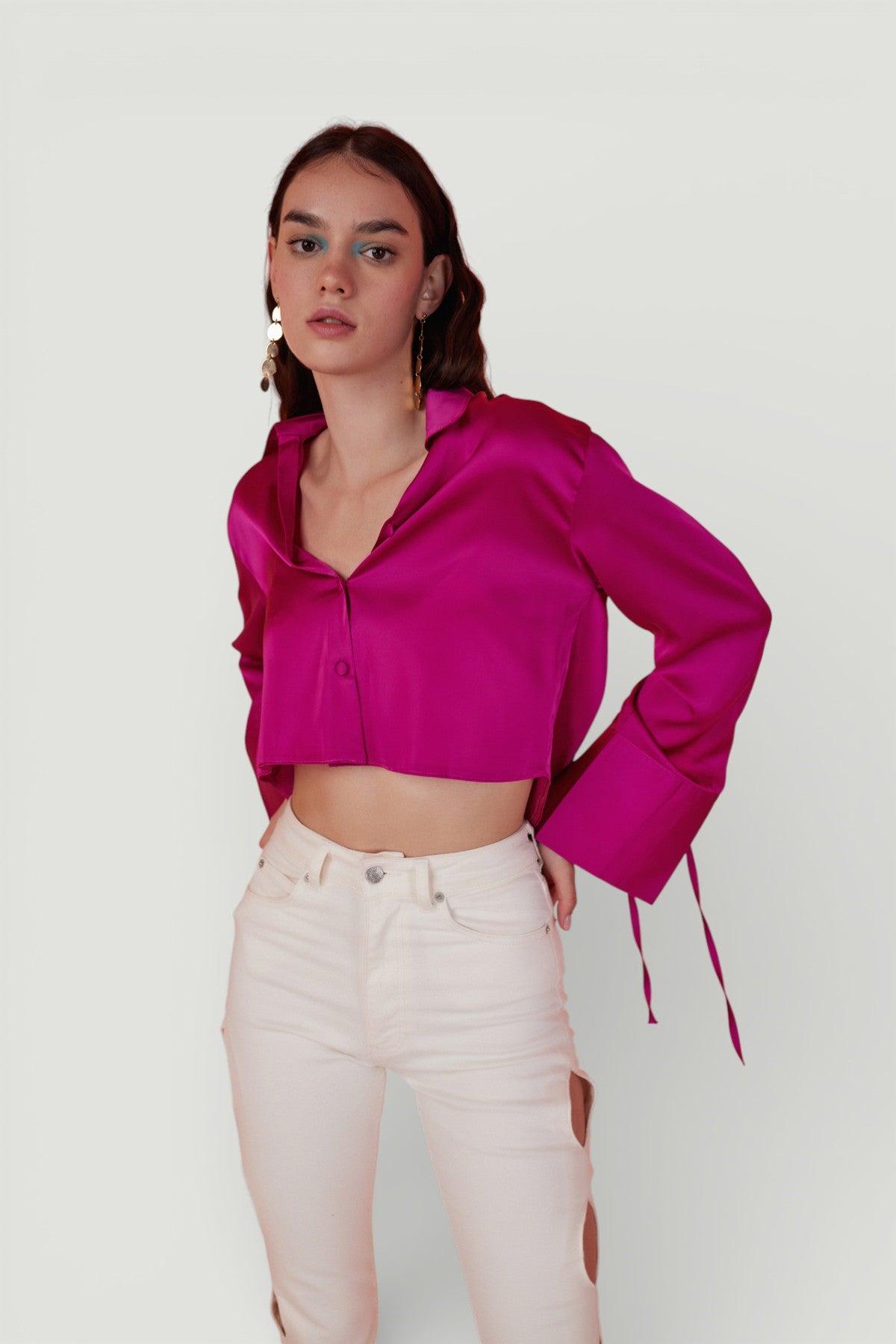 Image of Özel Dokulu Saten Crop Silky Gömlek Pembe