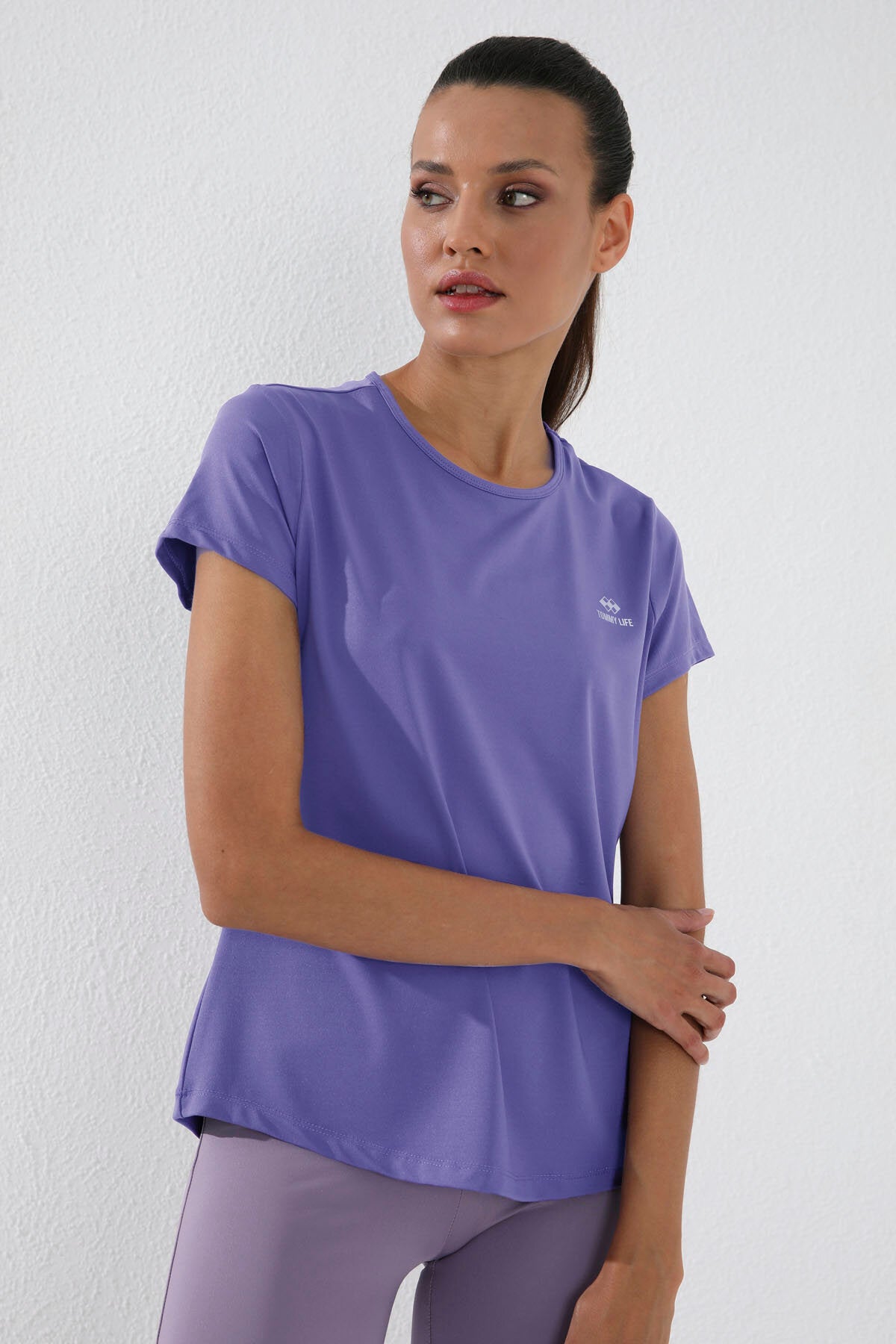 Image of Eflatun Basic Kısa Kol Standart Kalıp O Yaka Kadın T-Shirt - 97144