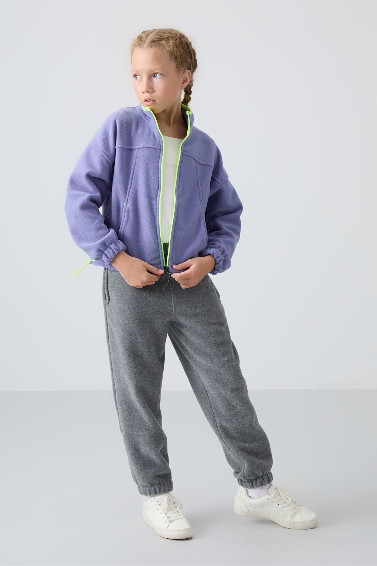 Image of Hanorac mov, gros, moale, texturat, croială standard, brodat, din fleece, pentru fete - 75157