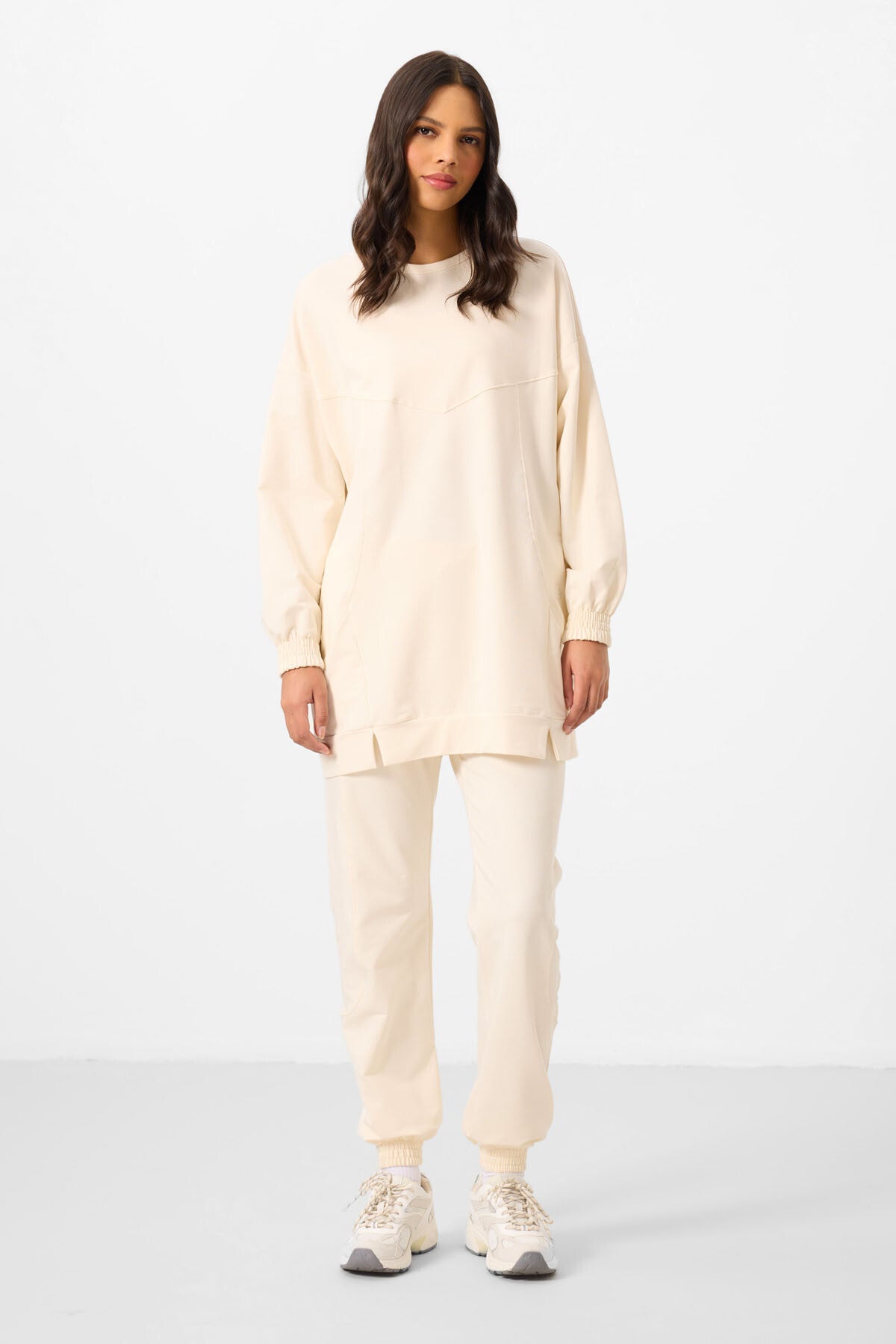 Image of Ekru O Yaka Basic Oversize Kadın Eşofman Tunik Takım - 95347