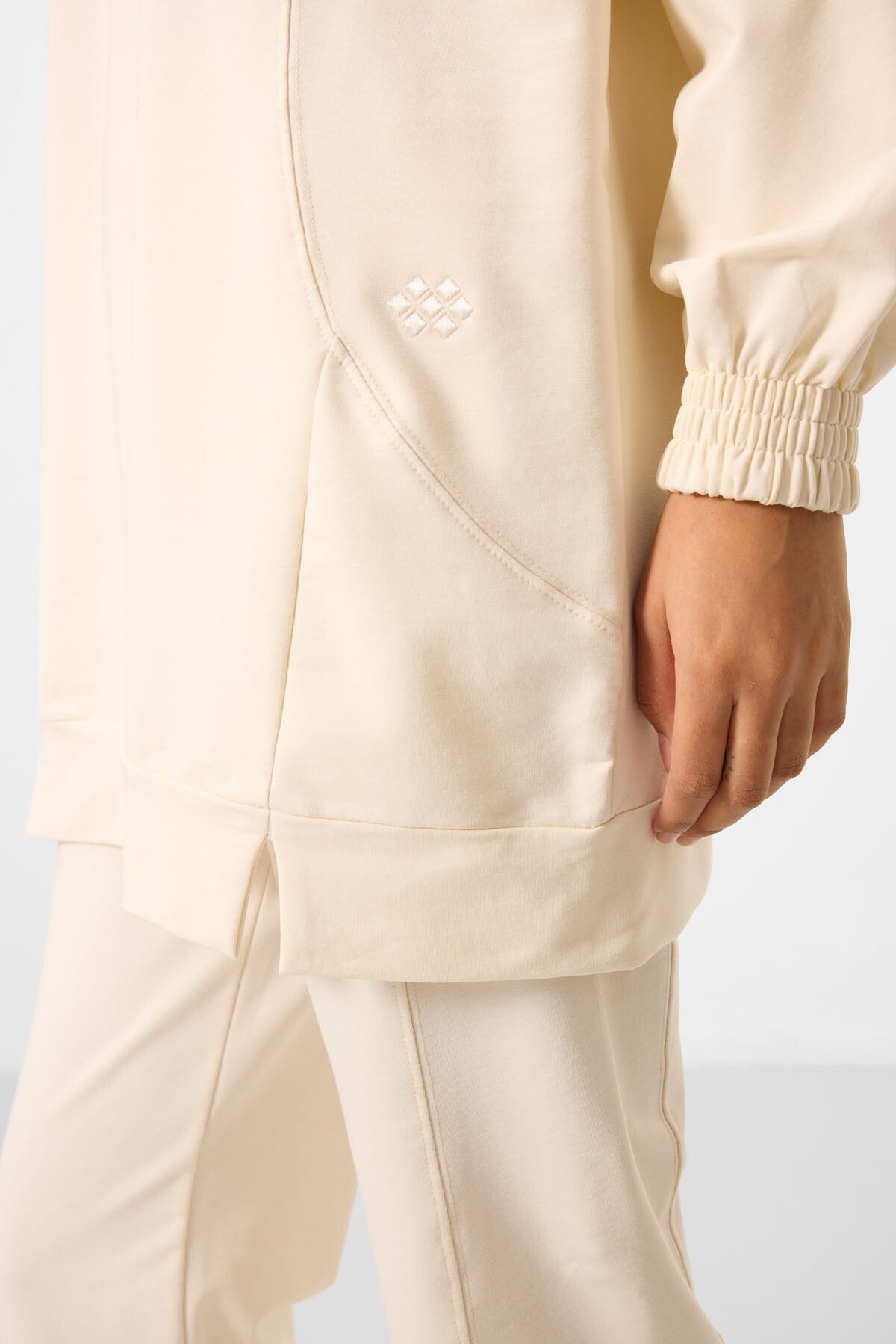 Image of Ekru O Yaka Basic Oversize Kadın Eşofman Tunik Takım - 95347