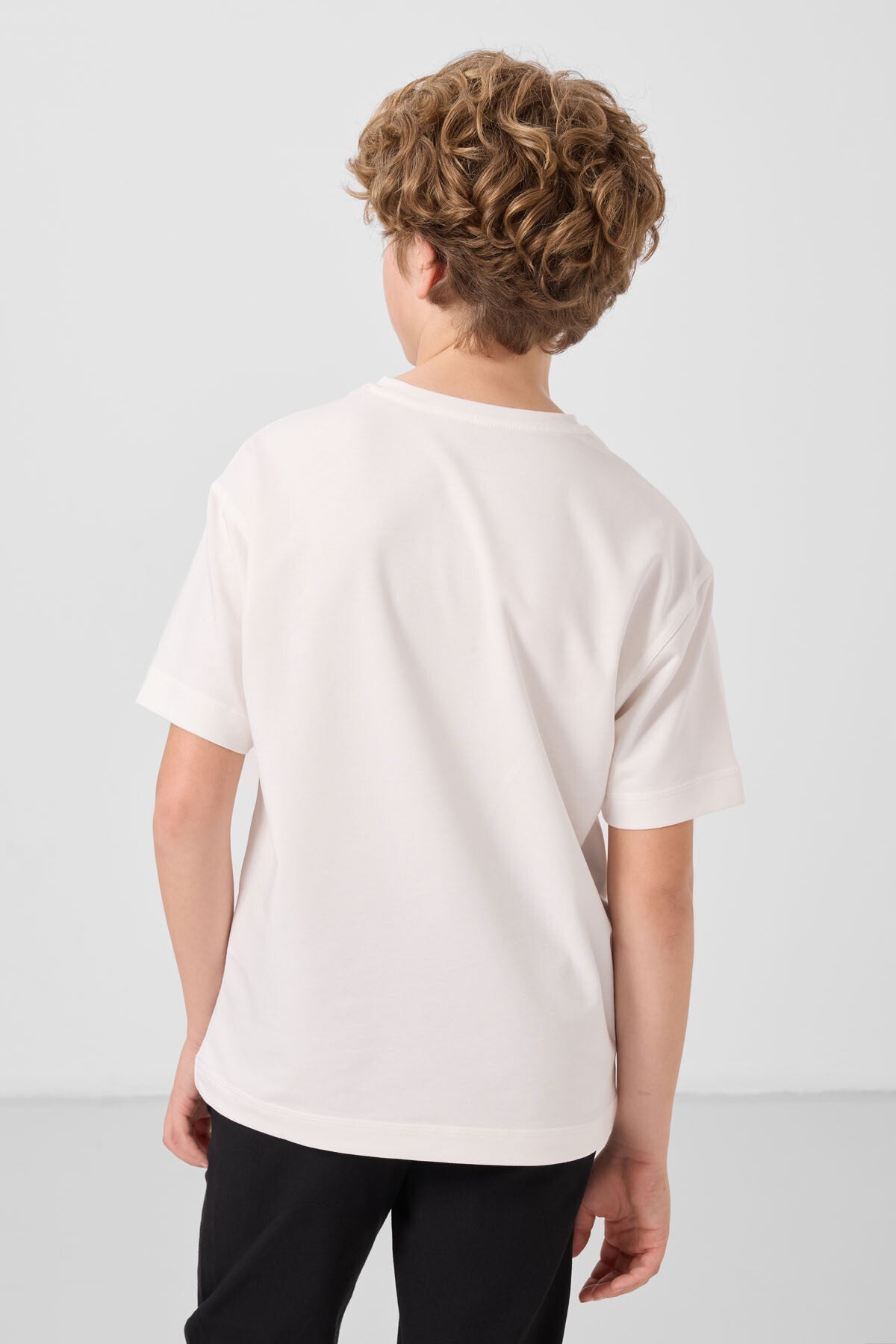 Image of Ekru Pamuklu Yumuşak Dokulu Oversize Baskılı Erkek Çocuk T-Shirt - 11285