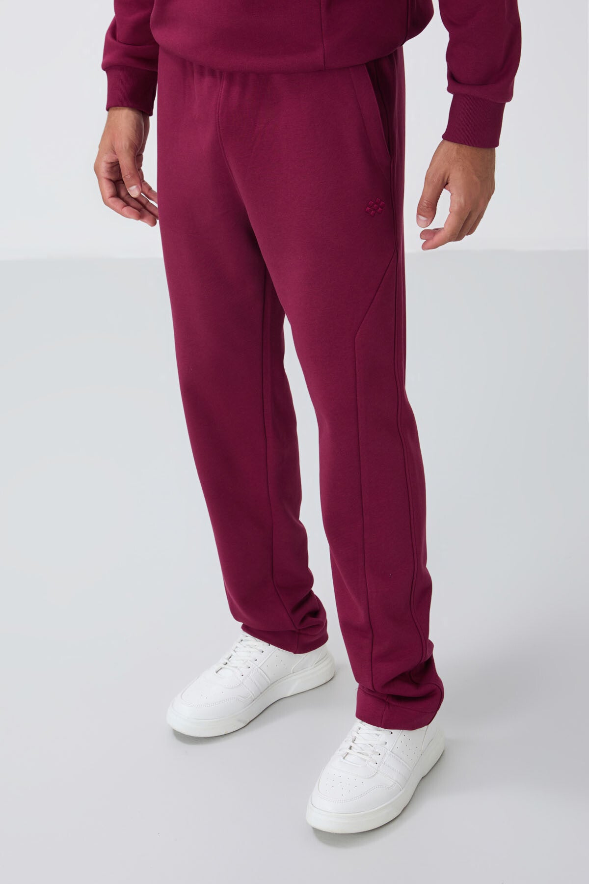 Image of Erguvan Kompakt Pamuklu Kalın Pürüzsüz Dokulu O Yaka Comfort Fit Erkek Eşofman Takım -85263
