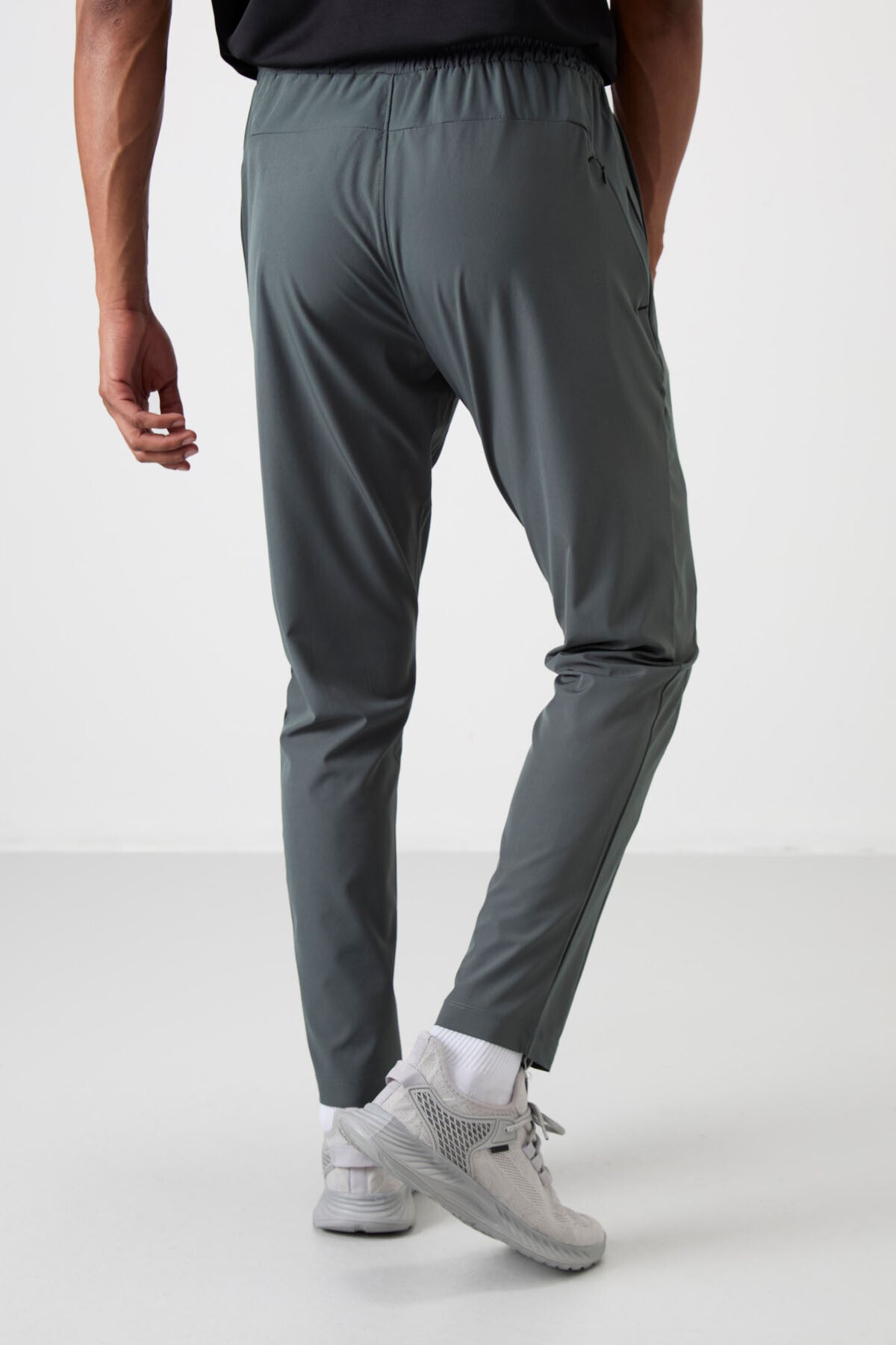Image of Haki İnce Yumuşak Comfort Fit Erkek Eşofman Alt - 82119