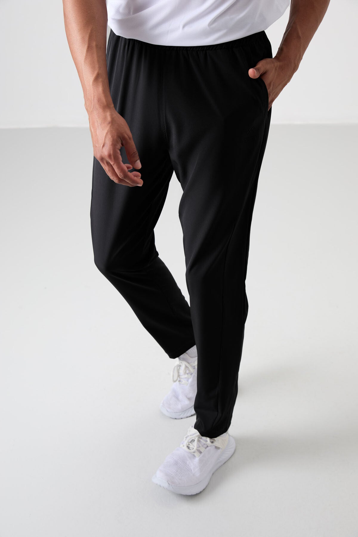 Image of Siyah İnce Yumuşak Comfort Fit Erkek Eşofman Alt - 82119
