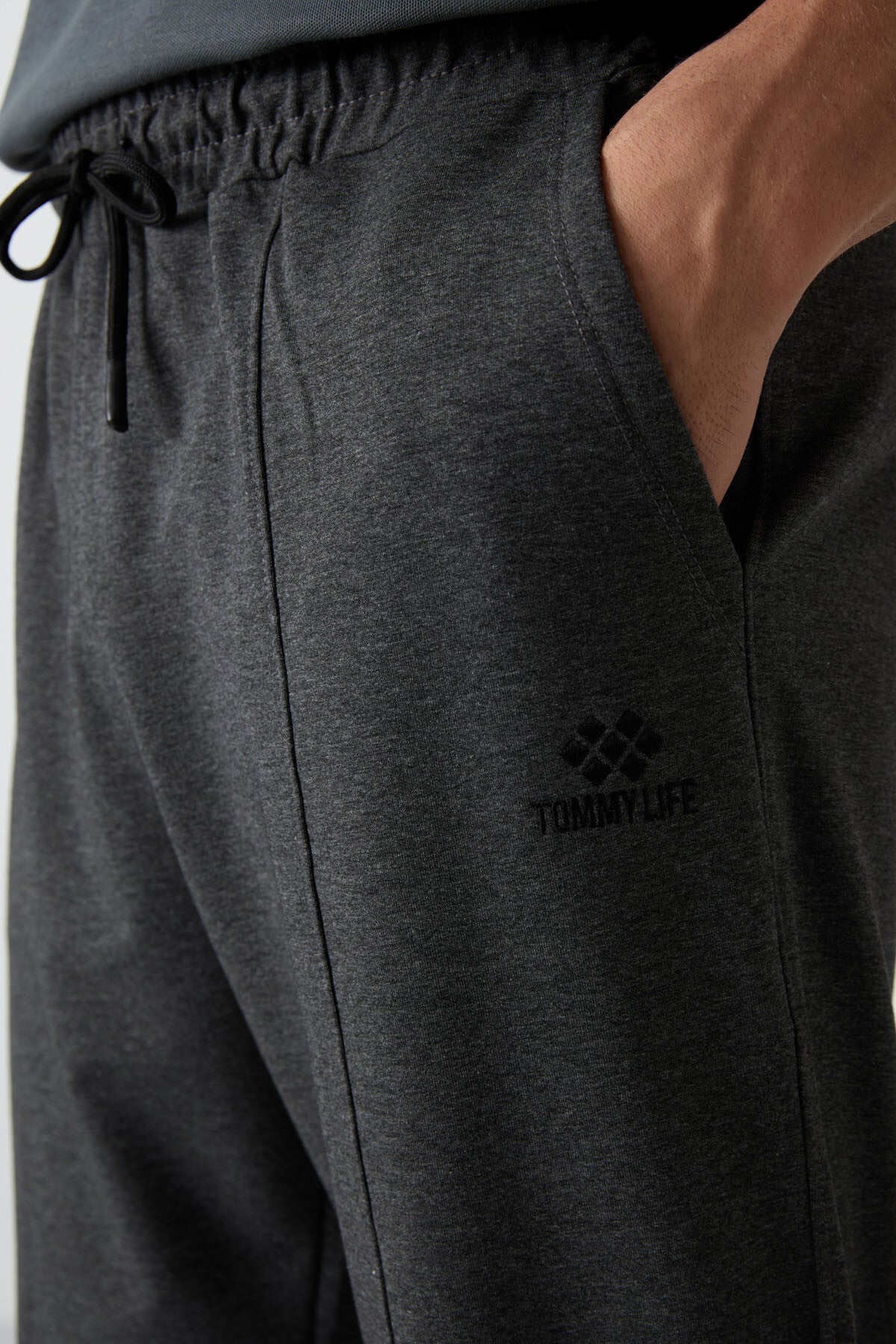 Image of Antrasıt Melanj Pamuklu Yumuşak Dokulu Comfort Fit Nakışlı Erkek Jogger - 82123