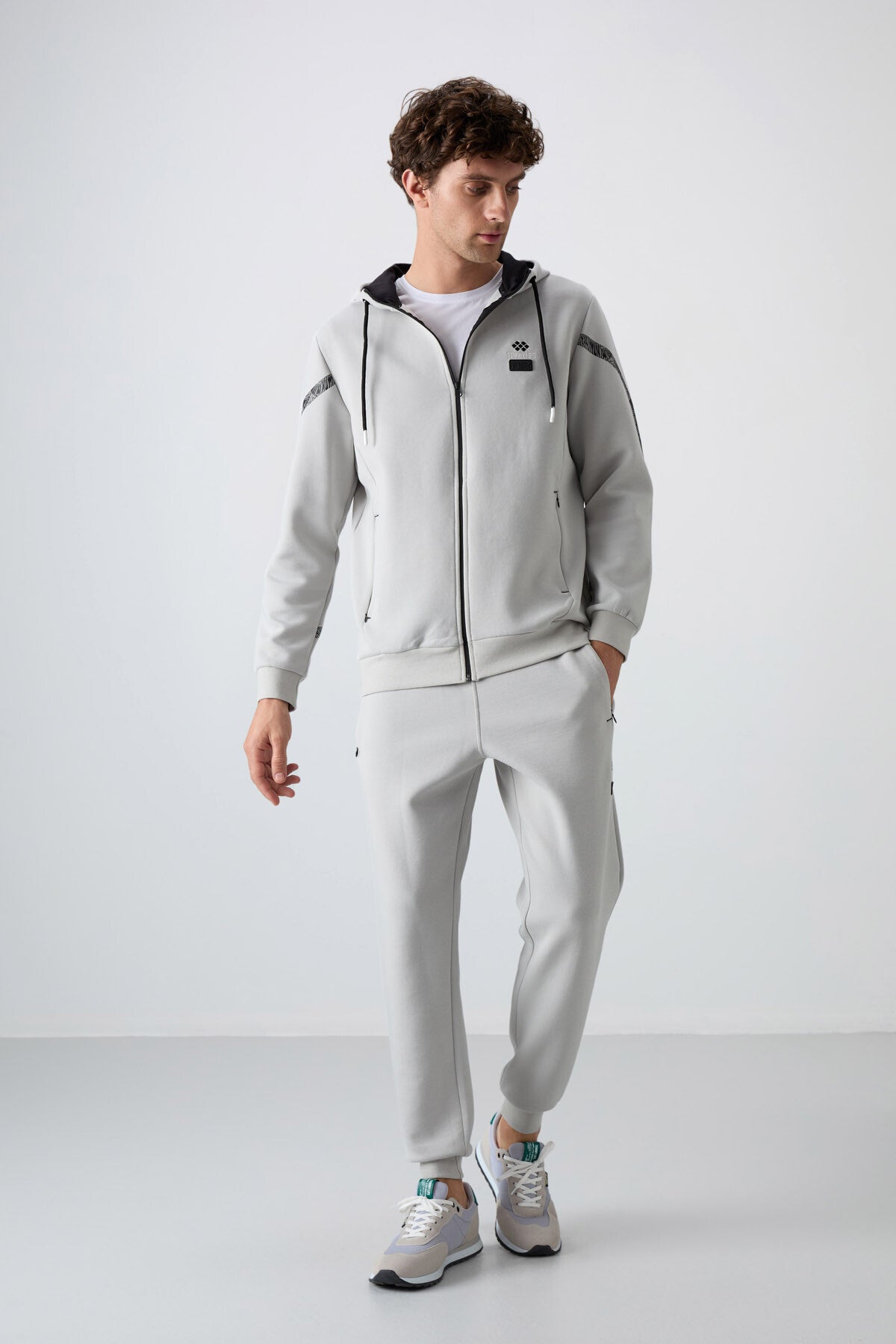 Image of Taş Pamuklu Kalın Yumuşak Dokulu Comfort Fit Baskılı Erkek Eşofman Takım - 85236