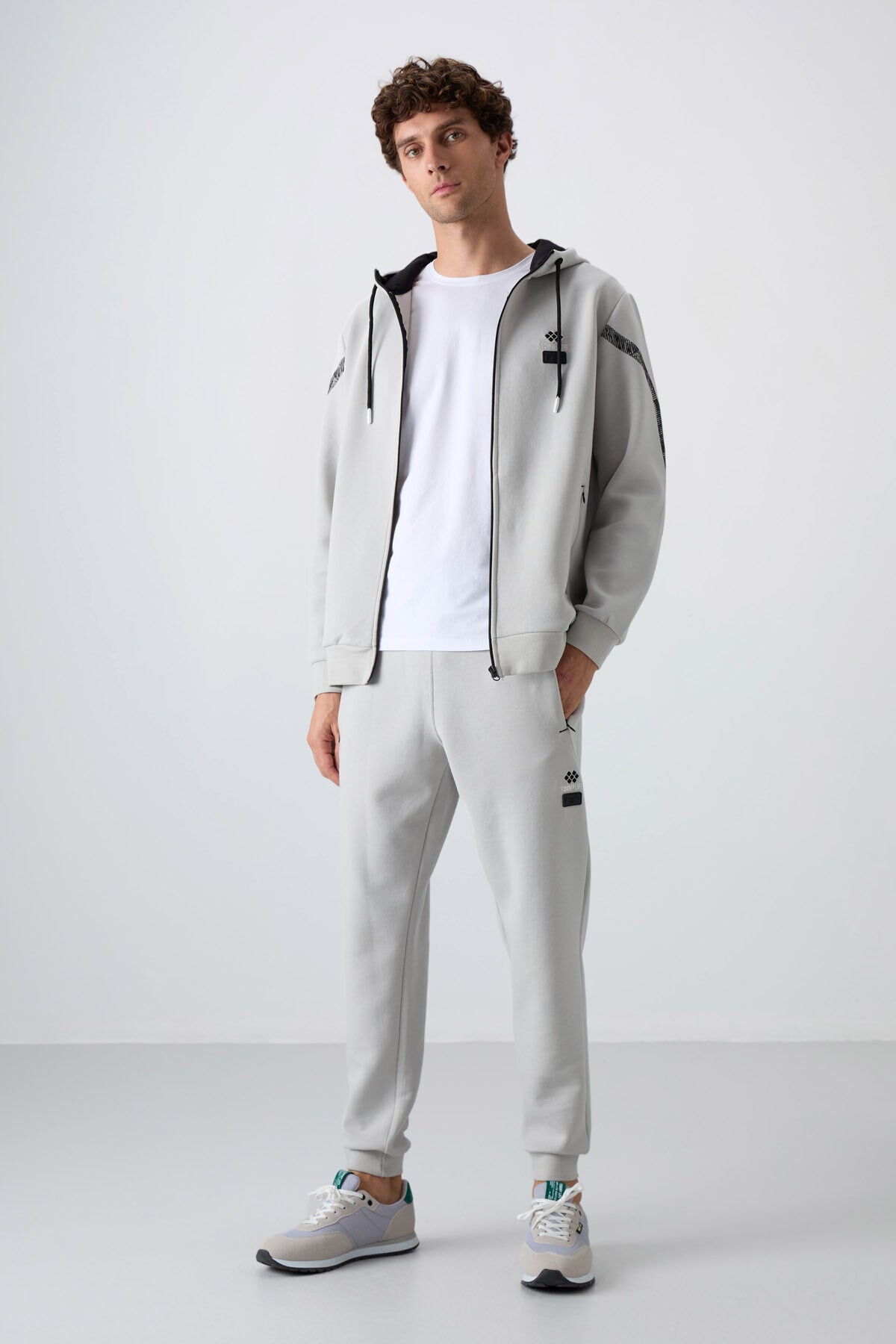 Image of Taş Pamuklu Kalın Yumuşak Dokulu Comfort Fit Baskılı Erkek Eşofman Takım - 85236