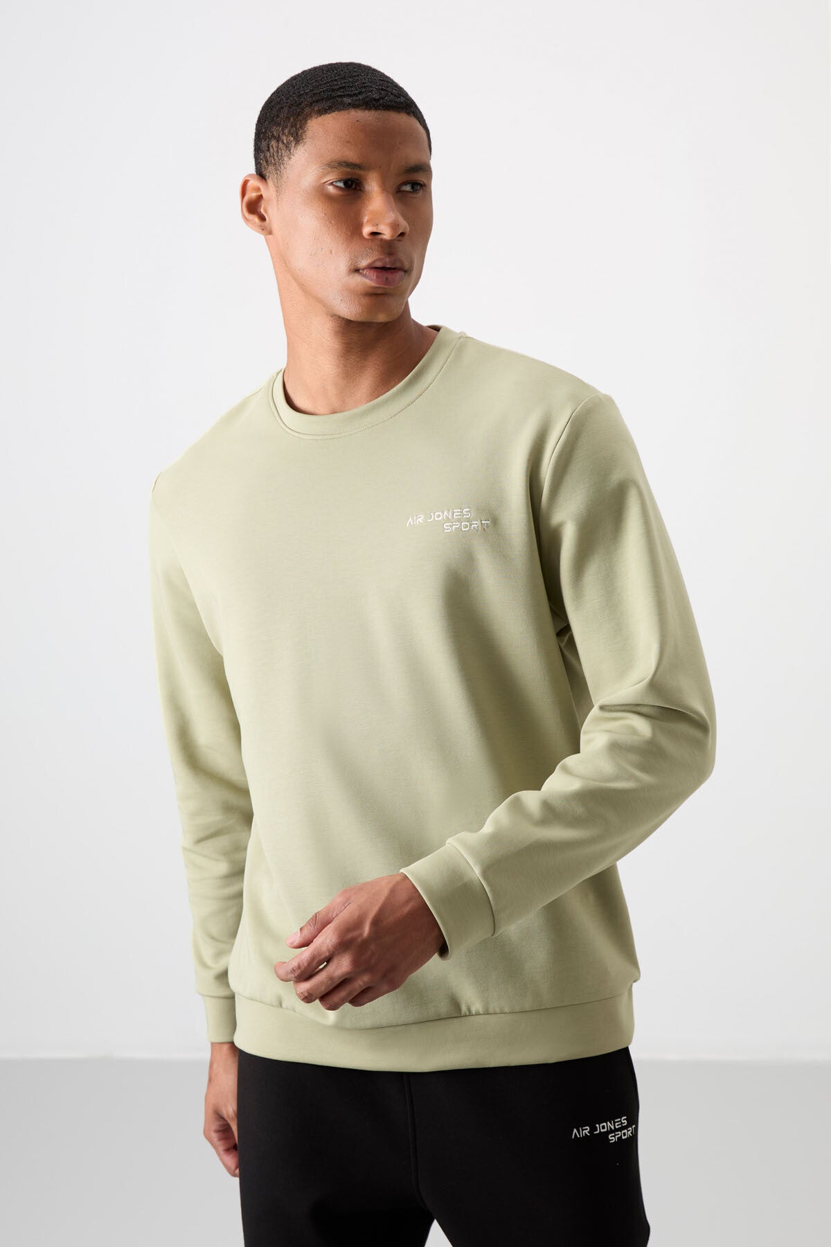 Image of Çağla - Siyah Pamuklu Kalın Yumuşak Dokulu Comfort Fit Nakışlı Erkek Eşofman Takım - 85254