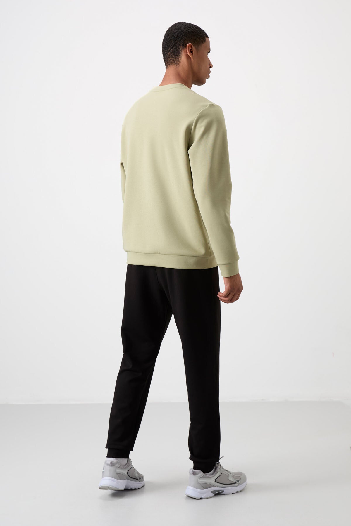 Image of Çağla - Siyah Pamuklu Kalın Yumuşak Dokulu Comfort Fit Baskılı Erkek Eşofman Takım - 85253