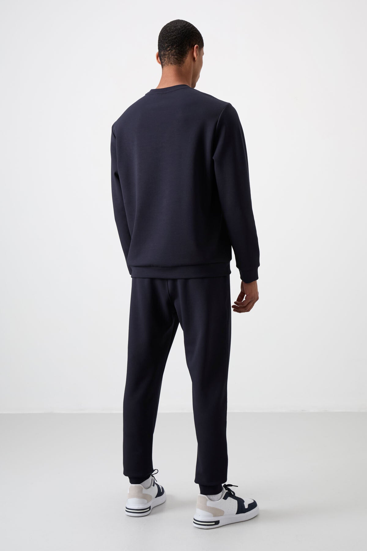 Image of Lacivert Pamuklu Kalın Yumuşak Dokulu Comfort Fit Nakışlı Erkek Eşofman Takım - 85254