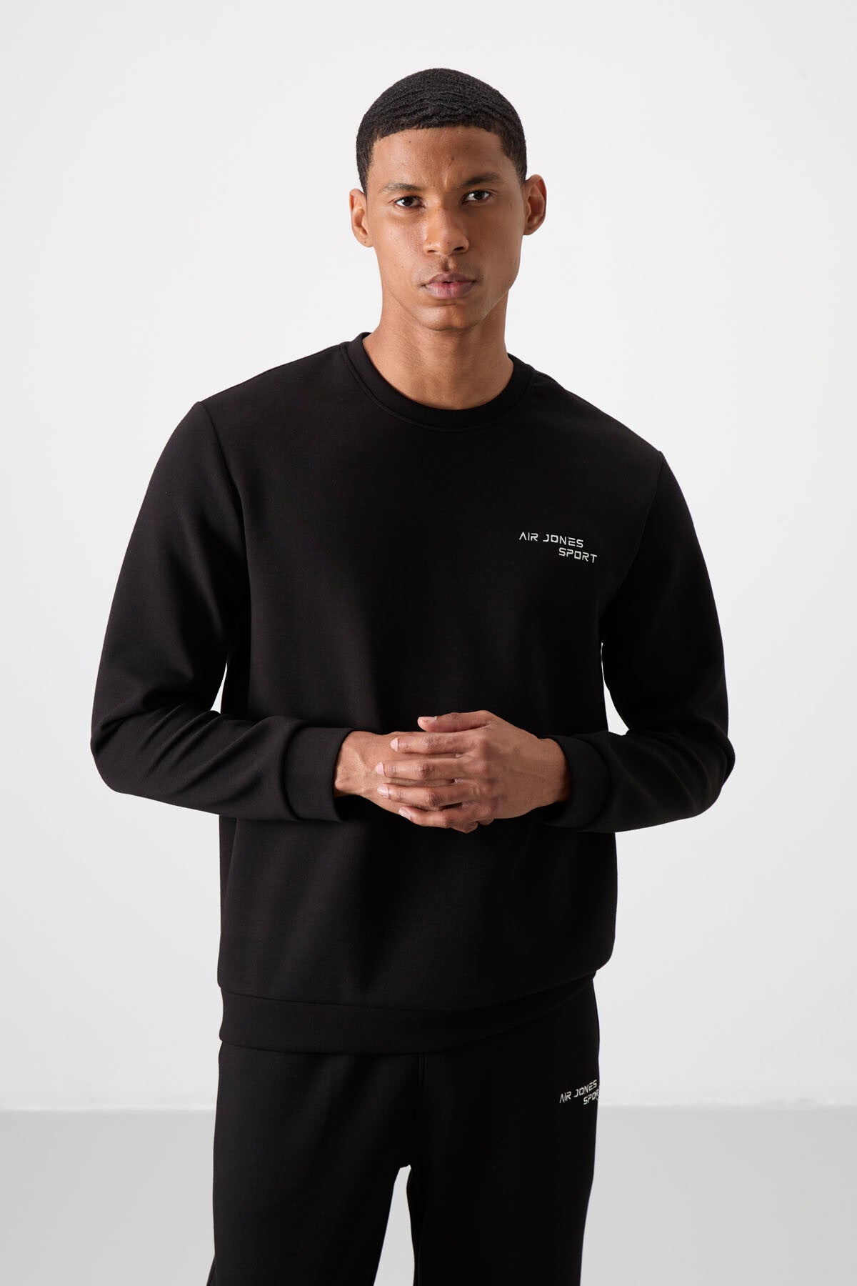 Image of Ekru - Siyah Pamuklu Kalın Yumuşak Dokulu Comfort Fit Nakışlı Erkek Eşofman Takım - 85254
