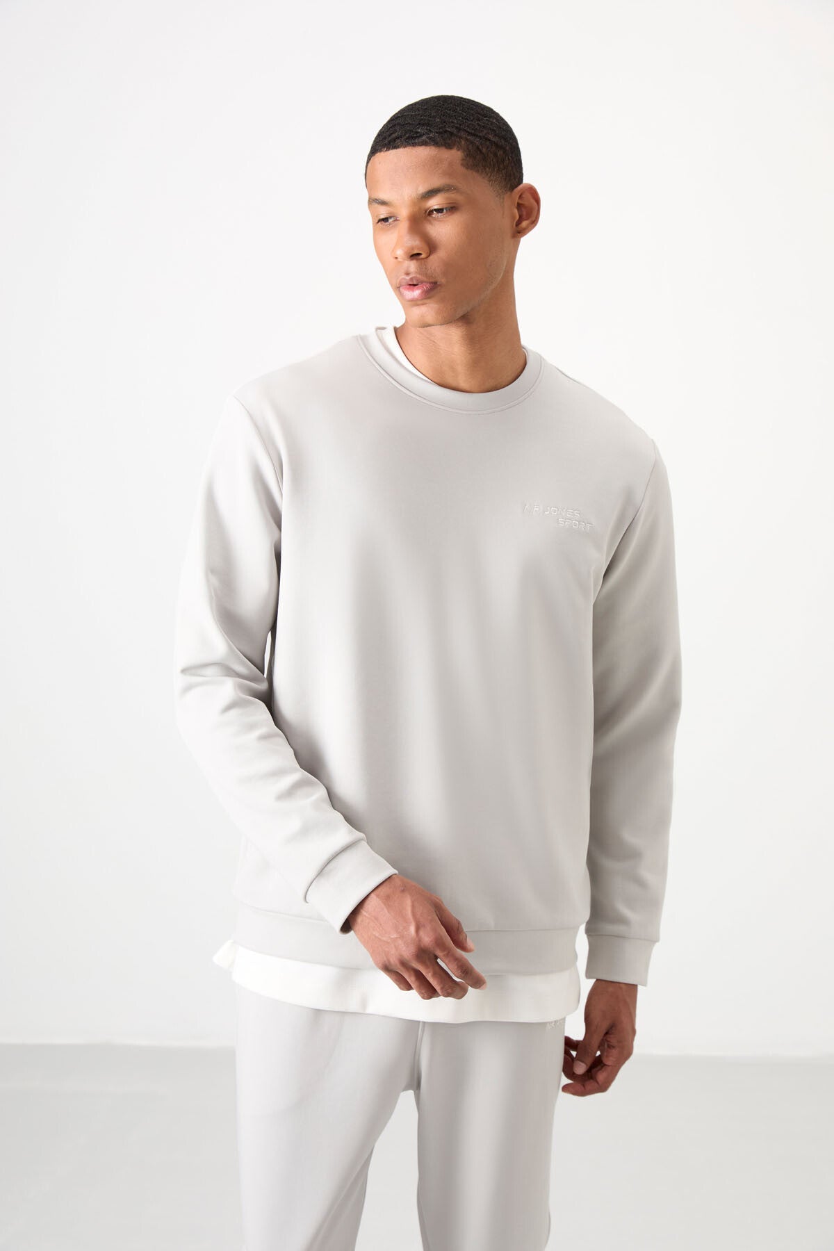 Image of Taş Pamuklu Kalın Yumuşak Dokulu Comfort Fit Nakışlı Erkek Eşofman Takım - 85254