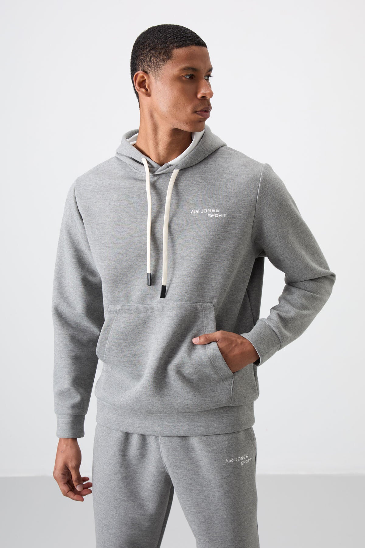Image of Gri Melanj Pamuklu Kalın Yumuşak Dokulu Comfort Fit Nakışlı Erkek Eşofman Takım - 85255