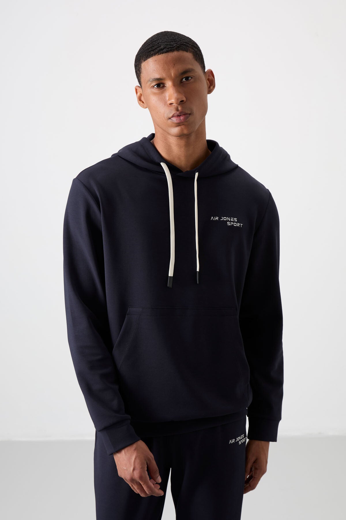 Image of Lacivert Pamuklu Kalın Yumuşak Dokulu Comfort Fit Nakışlı Erkek Eşofman Takım - 85255