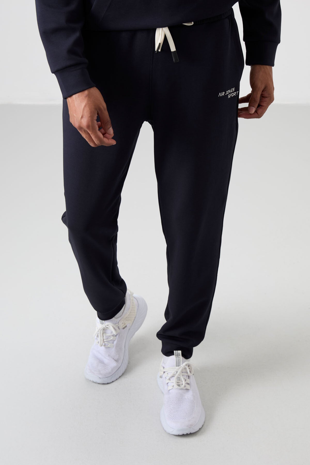 Image of Lacivert Pamuklu Kalın Yumuşak Dokulu Comfort Fit Nakışlı Erkek Eşofman Takım - 85255