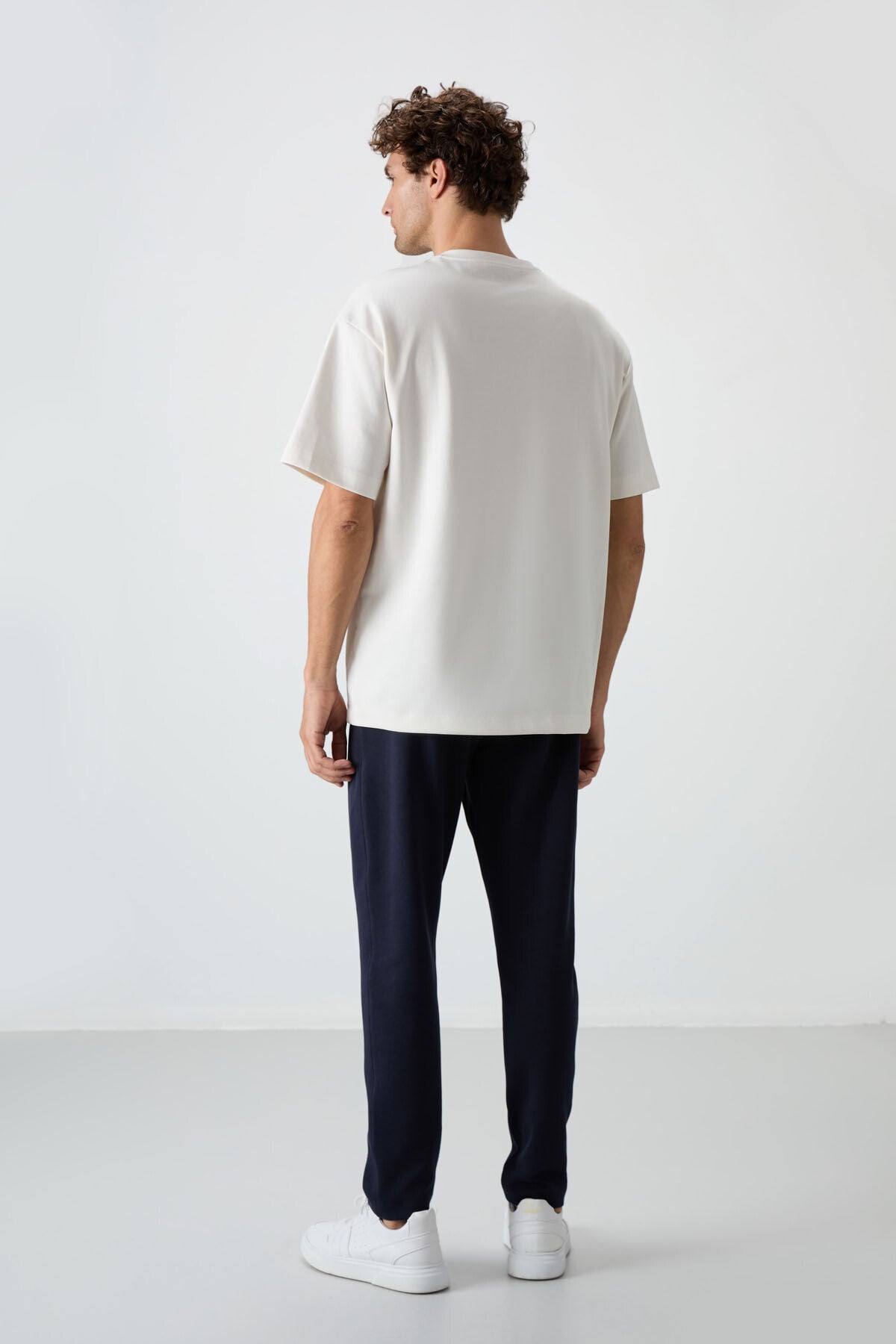 Image of Ekru - Lacivert Pamuklu Kalın Yumuşak Dokulu Oversize Fit Basic Erkek Eşofman Takım - 85251