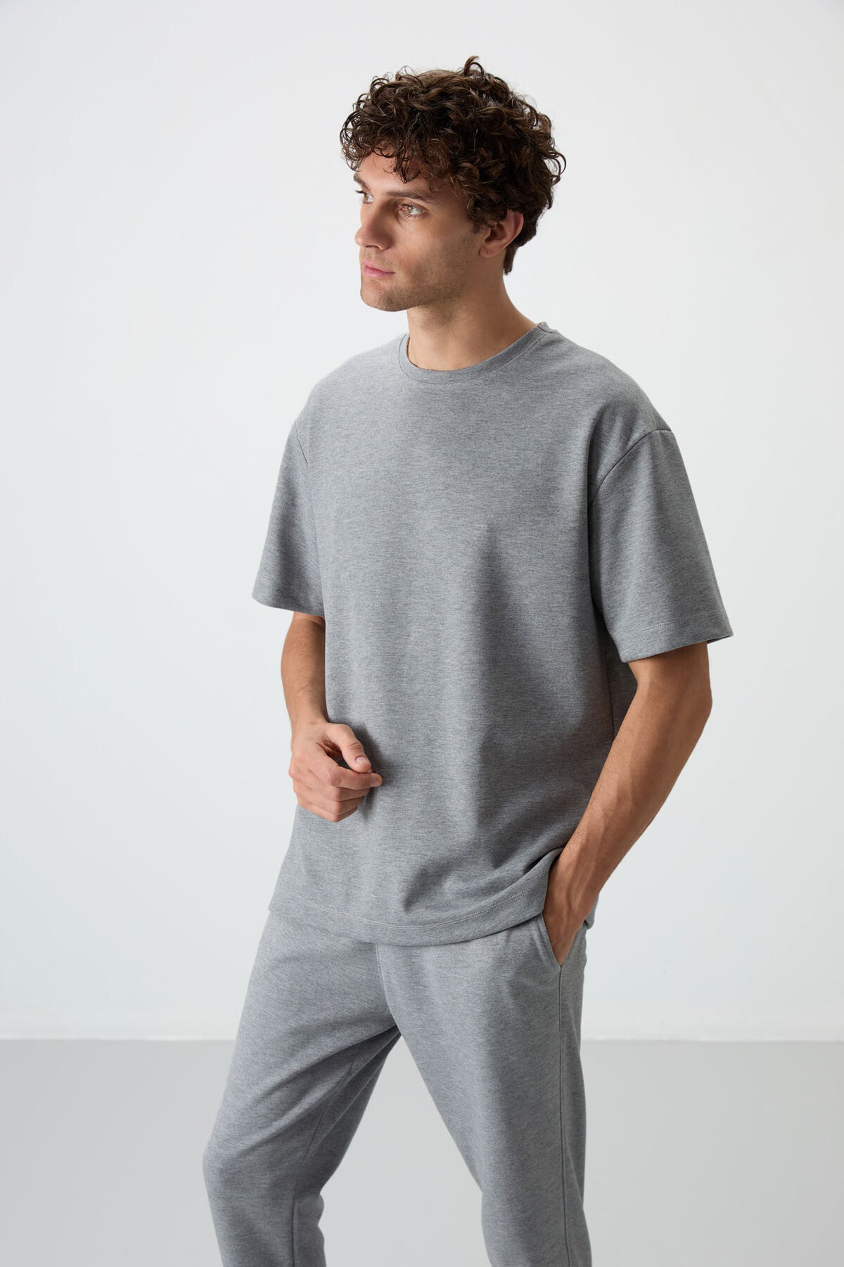 Image of Gri Melanj Pamuklu Kalın Yumuşak Dokulu Oversize Fit Basic Erkek Eşofman Takım - 85251