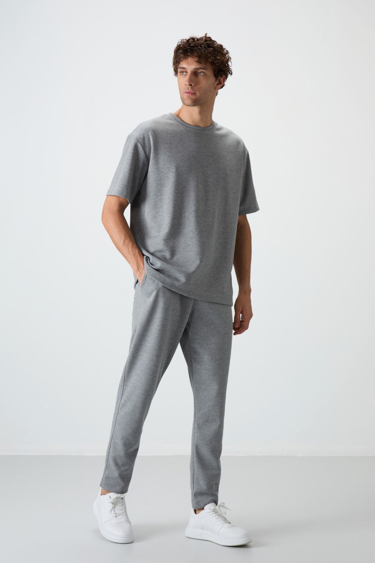 Image of Gri Melanj Pamuklu Kalın Yumuşak Dokulu Oversize Fit Basic Erkek Eşofman Takım - 85251