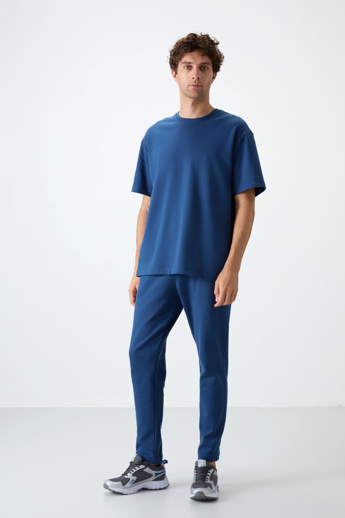 Image of Parliament Cotton Thick Soft Textured Oversize Fit Basic Men's Tracksuit Set - 85251