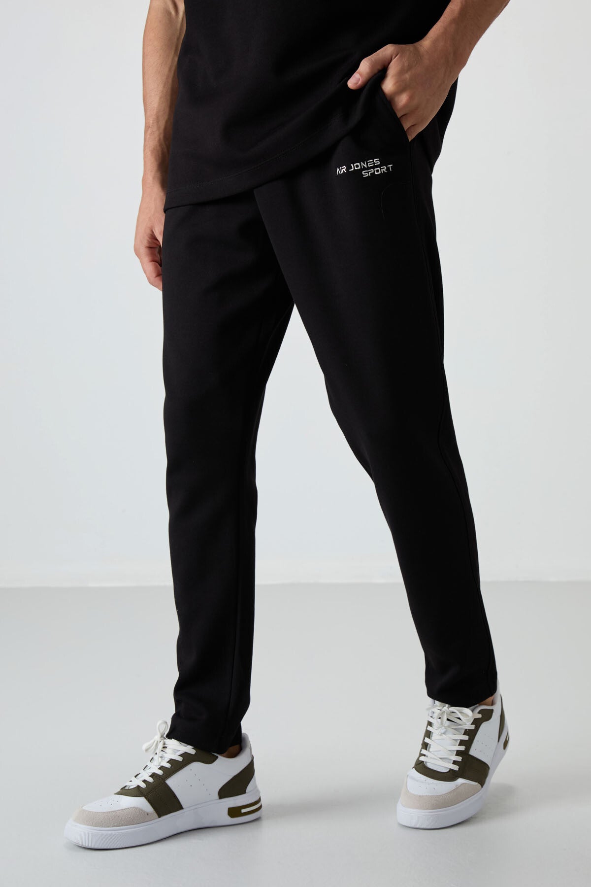 Image of Siyah Pamuklu Kalın Yumuşak Dokulu Oversize Fit Nakışlı Erkek Eşofman Takım - 85252
