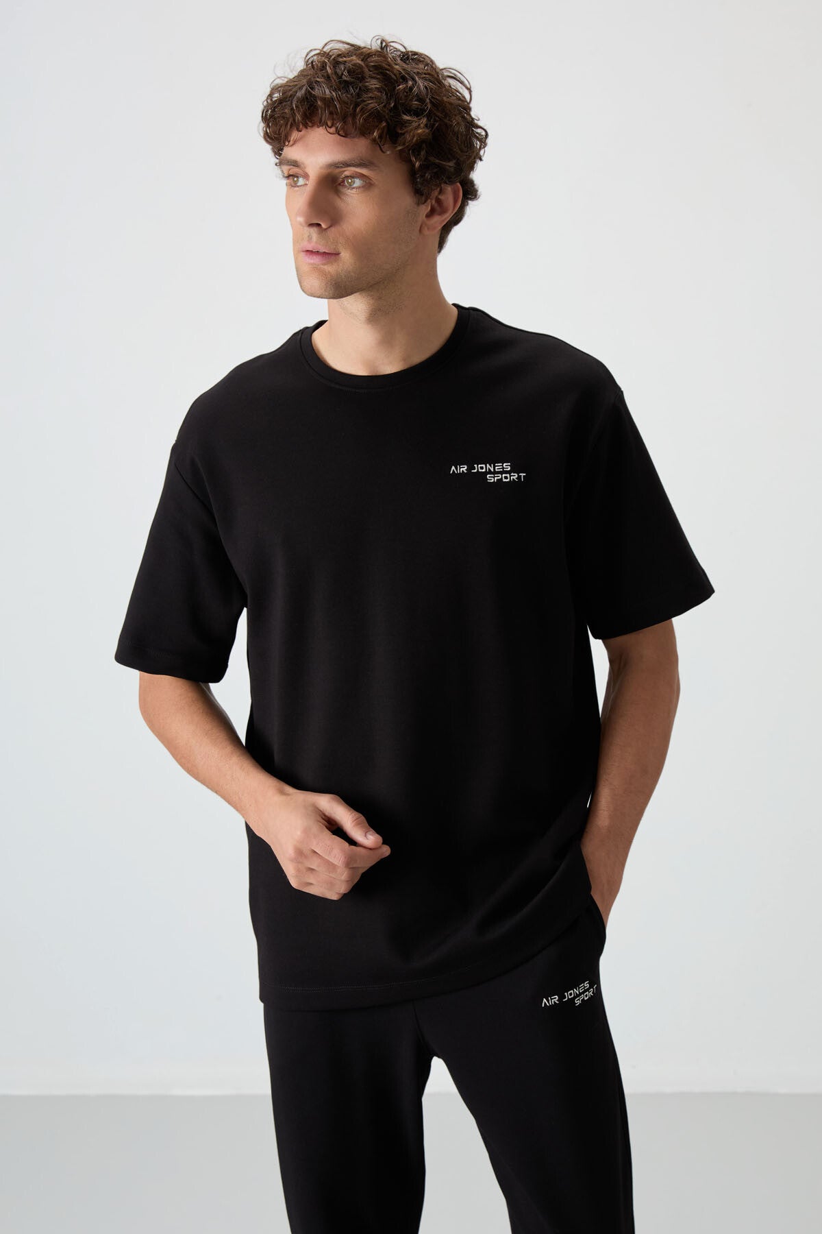Image of Siyah Pamuklu Kalın Yumuşak Dokulu Oversize Fit Nakışlı Erkek Eşofman Takım - 85252